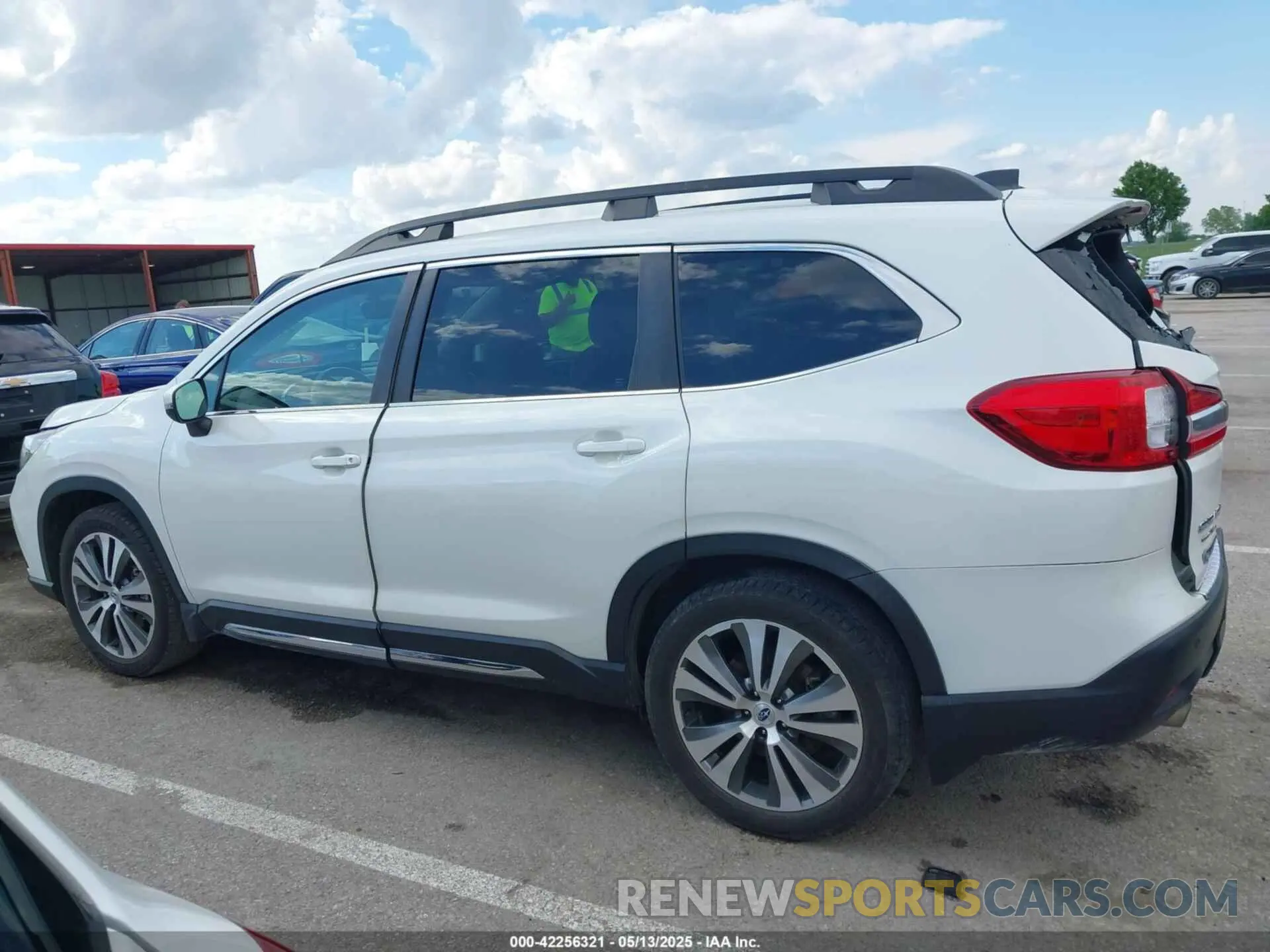 14 Photograph of a damaged car 4S4WMAPD2K3411328 SUBARU ASCENT 2019