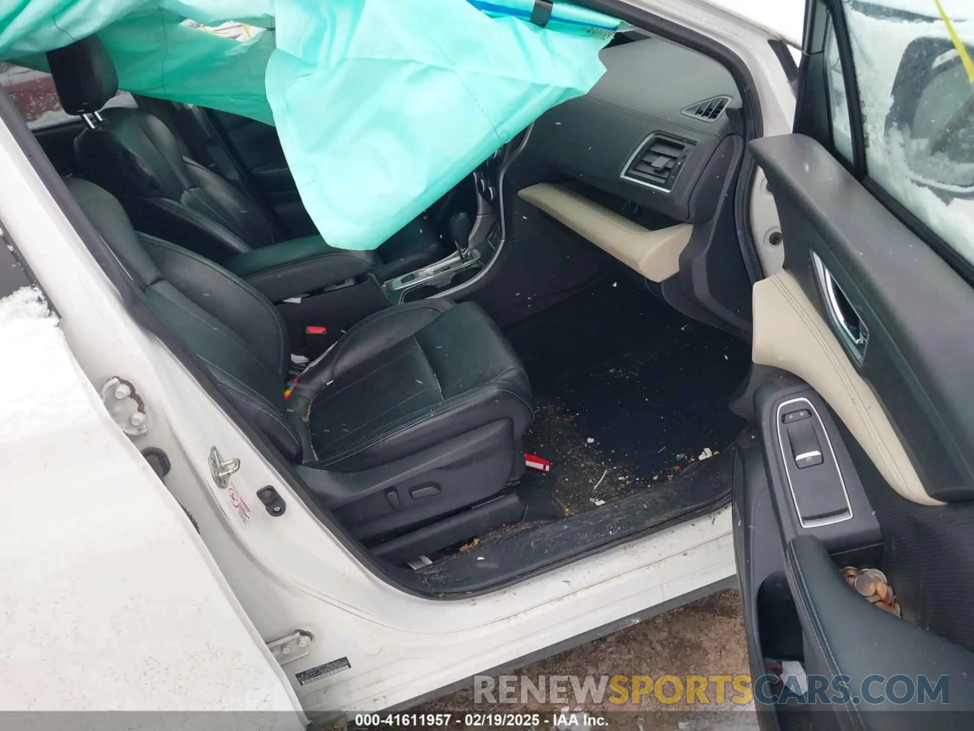 5 Photograph of a damaged car 4S4WMAPD6K3417102 SUBARU ASCENT 2019