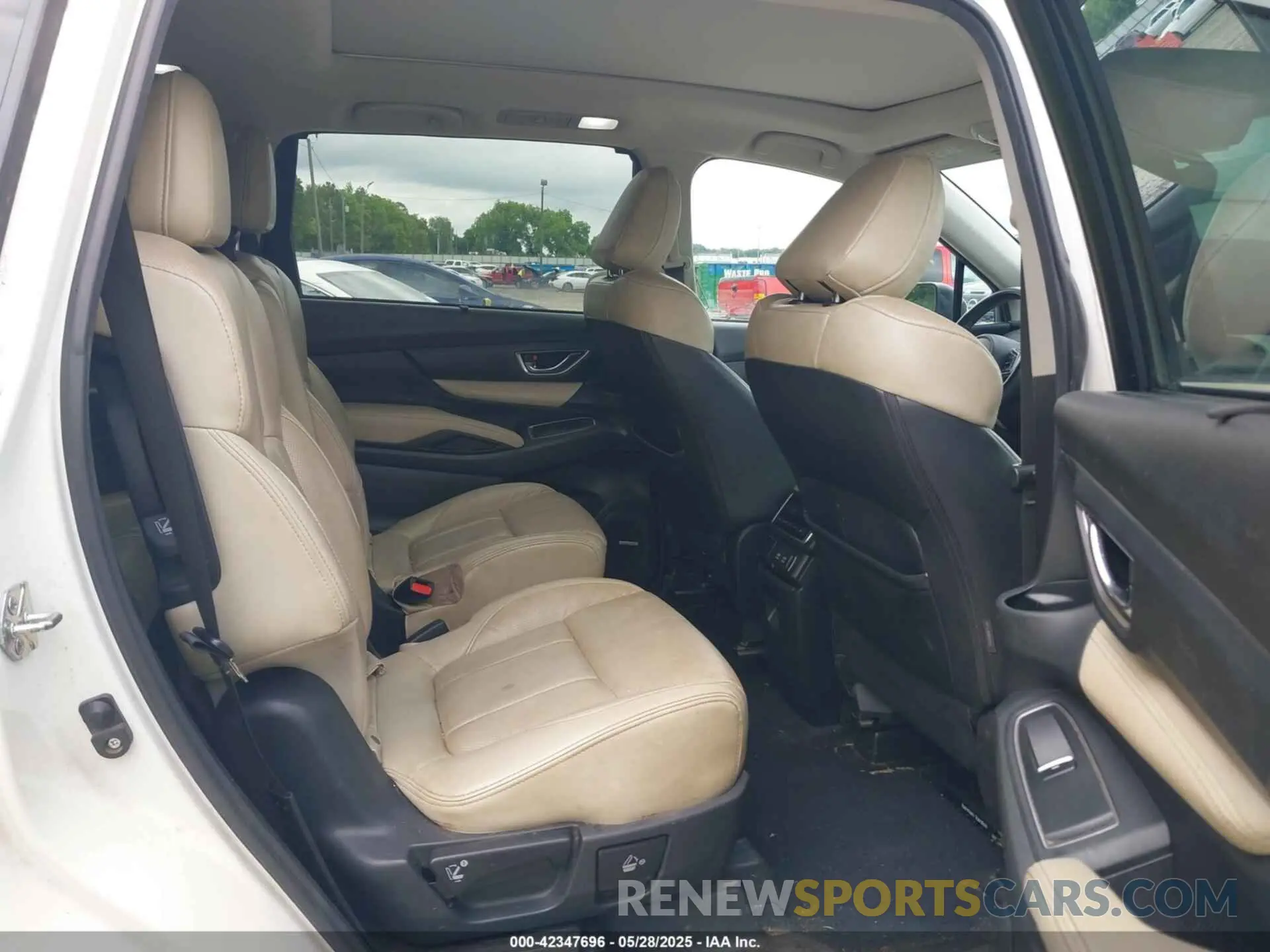 8 Photograph of a damaged car 4S4WMAPD7K3471394 SUBARU ASCENT 2019