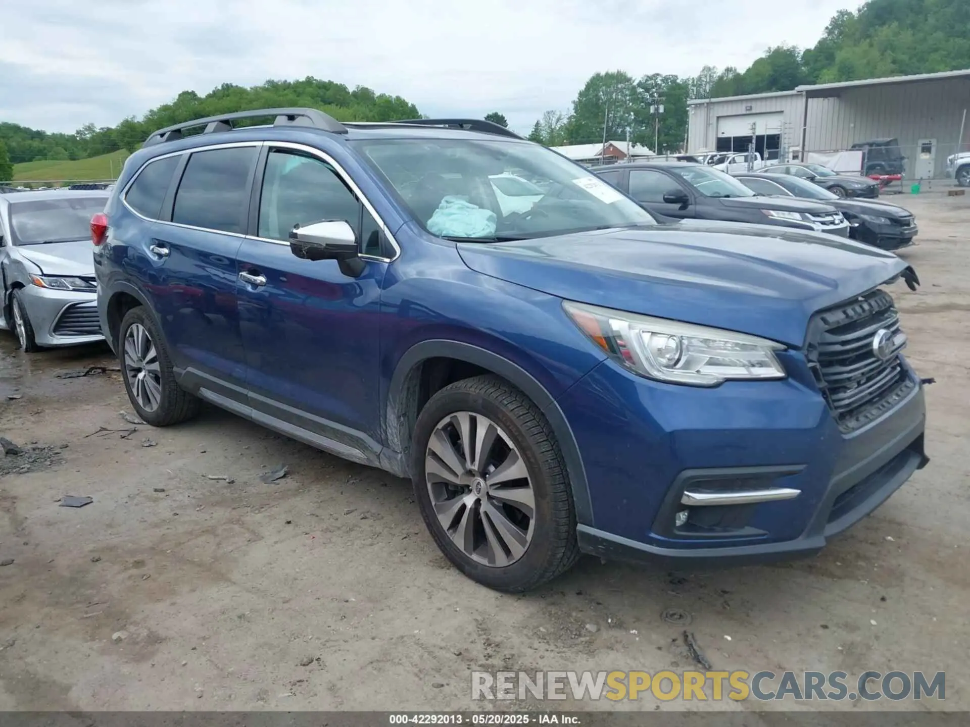 1 Photograph of a damaged car 4S4WMARD2K3430488 SUBARU ASCENT 2019