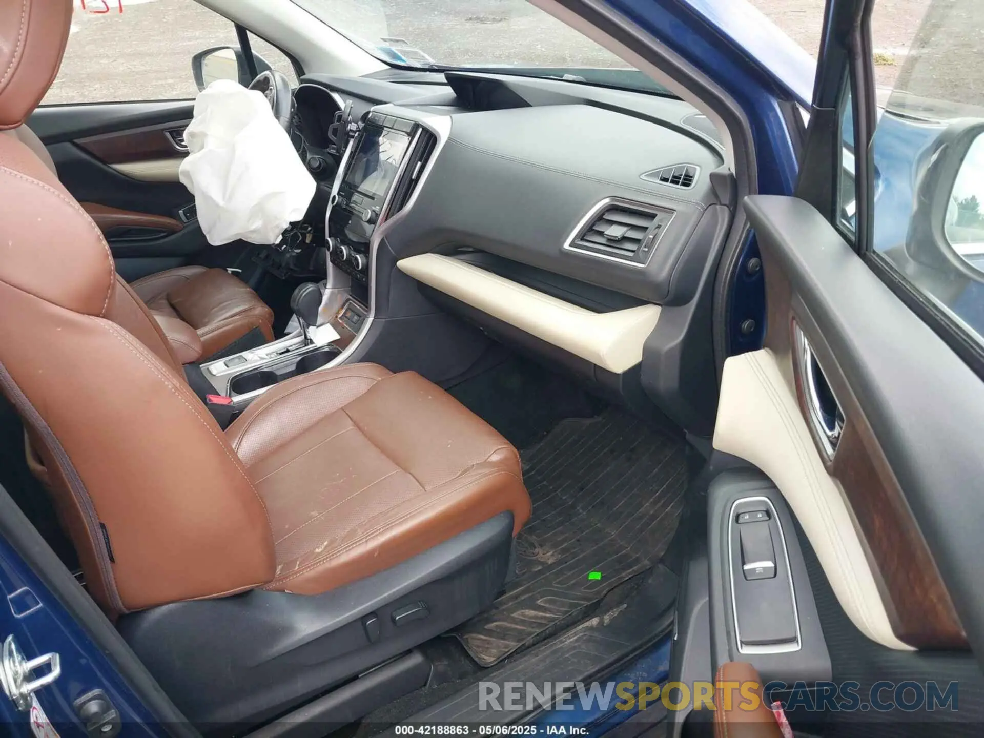 5 Photograph of a damaged car 4S4WMARD3K3445534 SUBARU ASCENT 2019