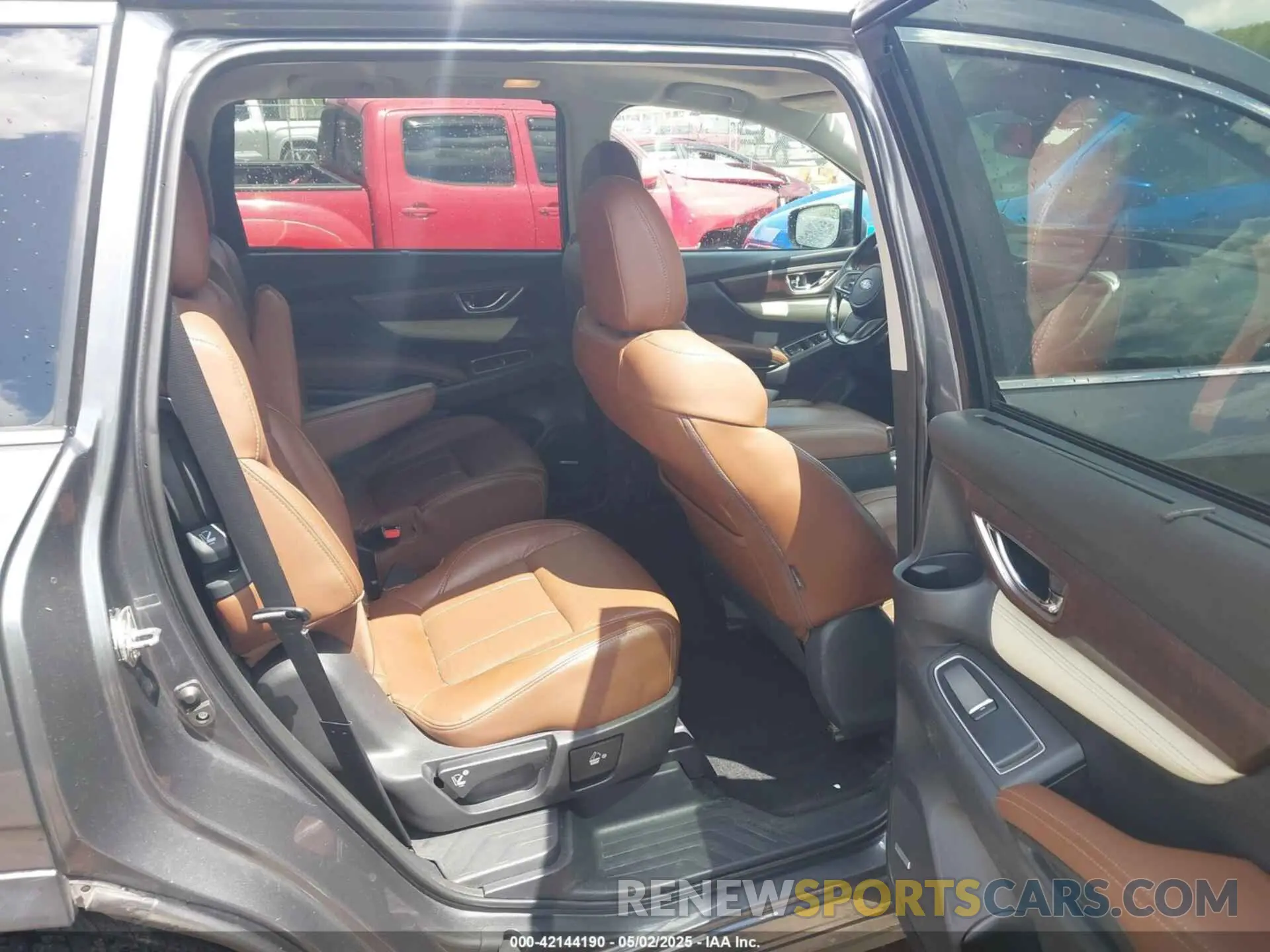 8 Photograph of a damaged car 4S4WMARD3K3452693 SUBARU ASCENT 2019