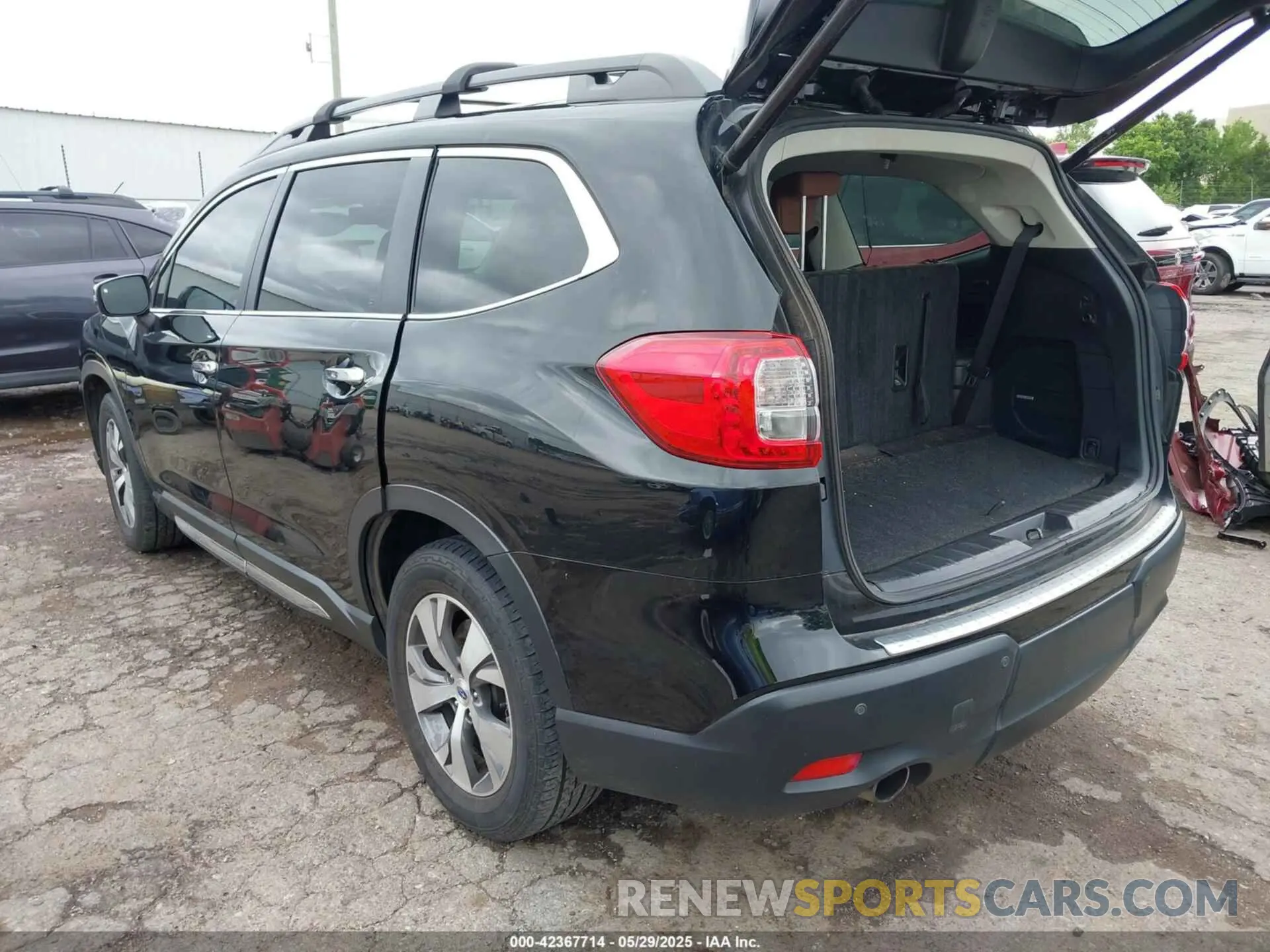 3 Photograph of a damaged car 4S4WMARD6K3446418 SUBARU ASCENT 2019