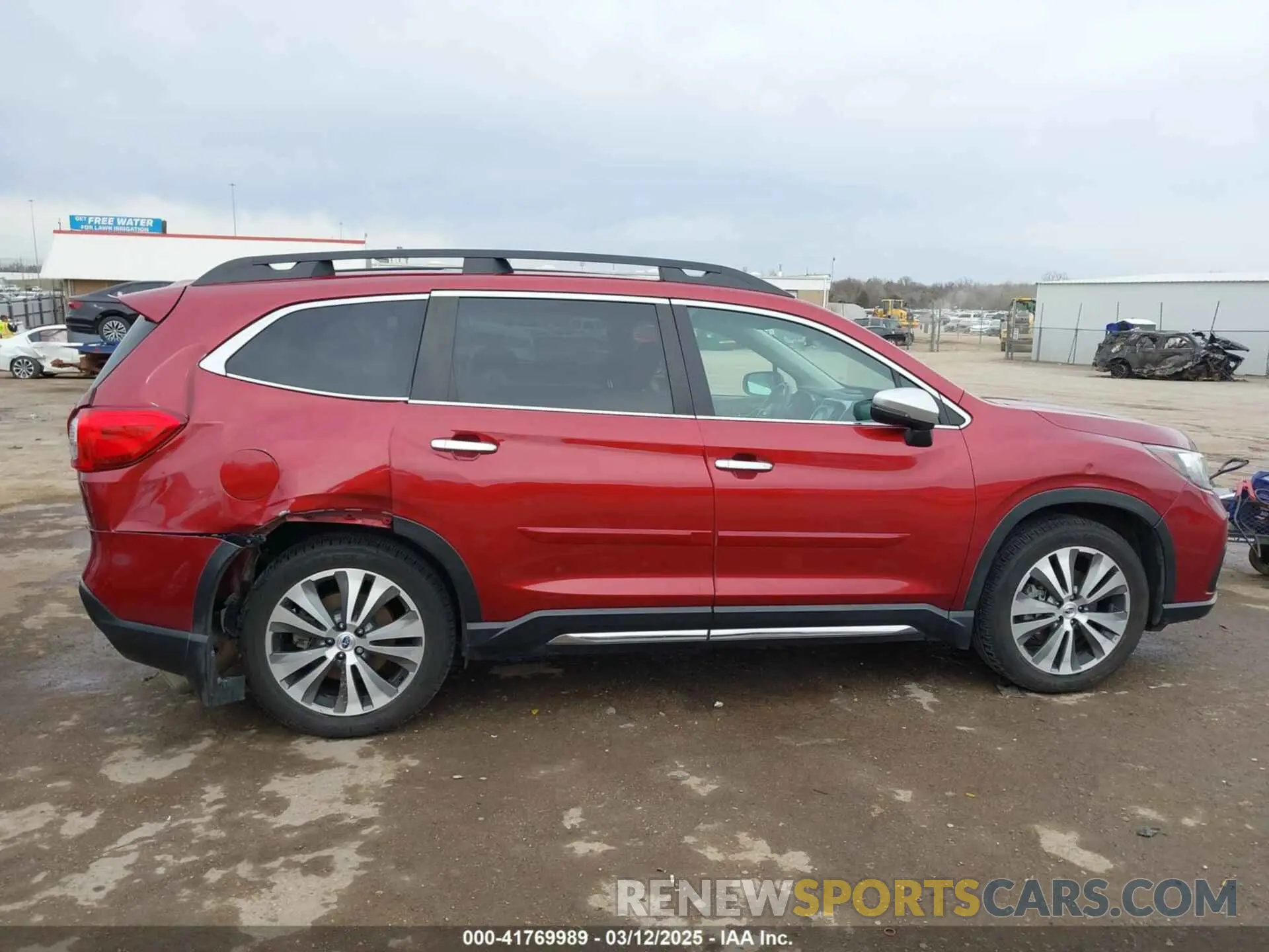 13 Photograph of a damaged car 4S4WMARD7K3439655 SUBARU ASCENT 2019