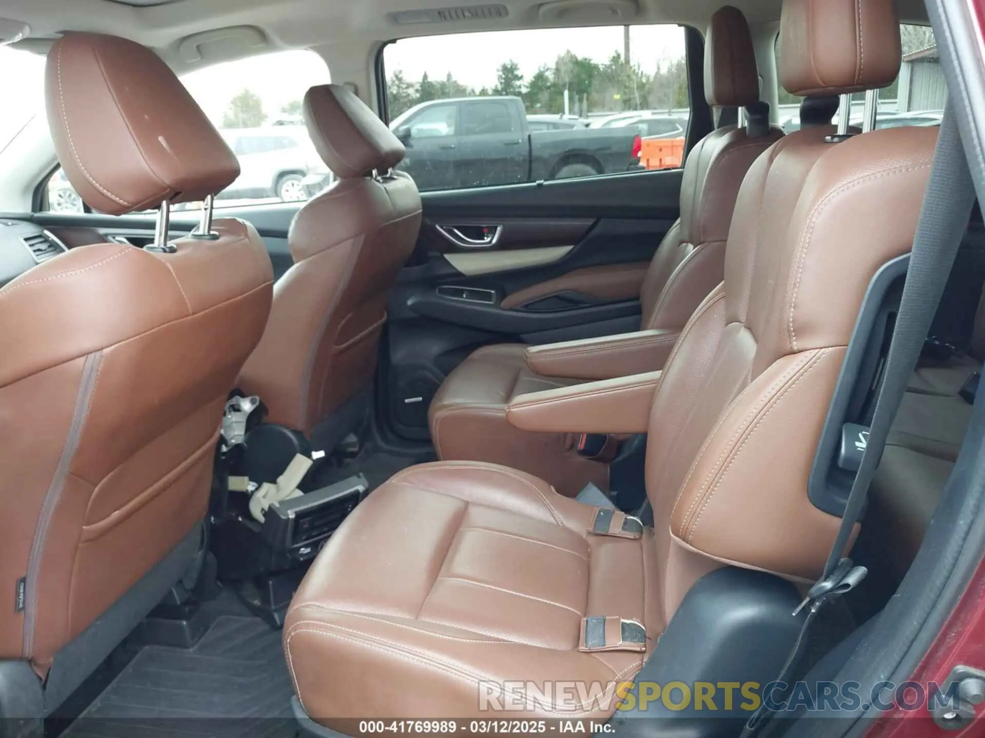 8 Photograph of a damaged car 4S4WMARD7K3439655 SUBARU ASCENT 2019