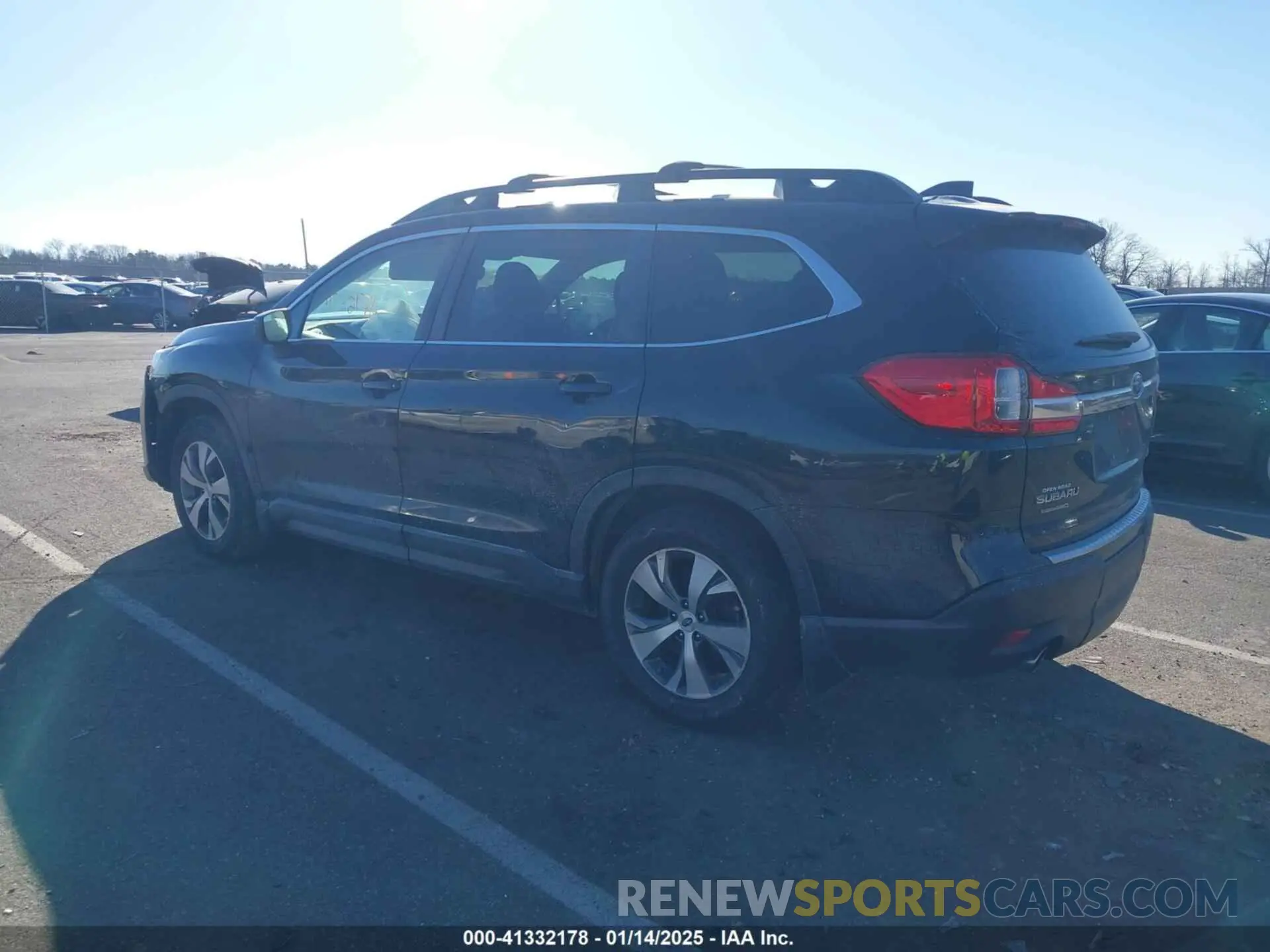 3 Photograph of a damaged car 4S4WMACD2L3445678 SUBARU ASCENT 2020