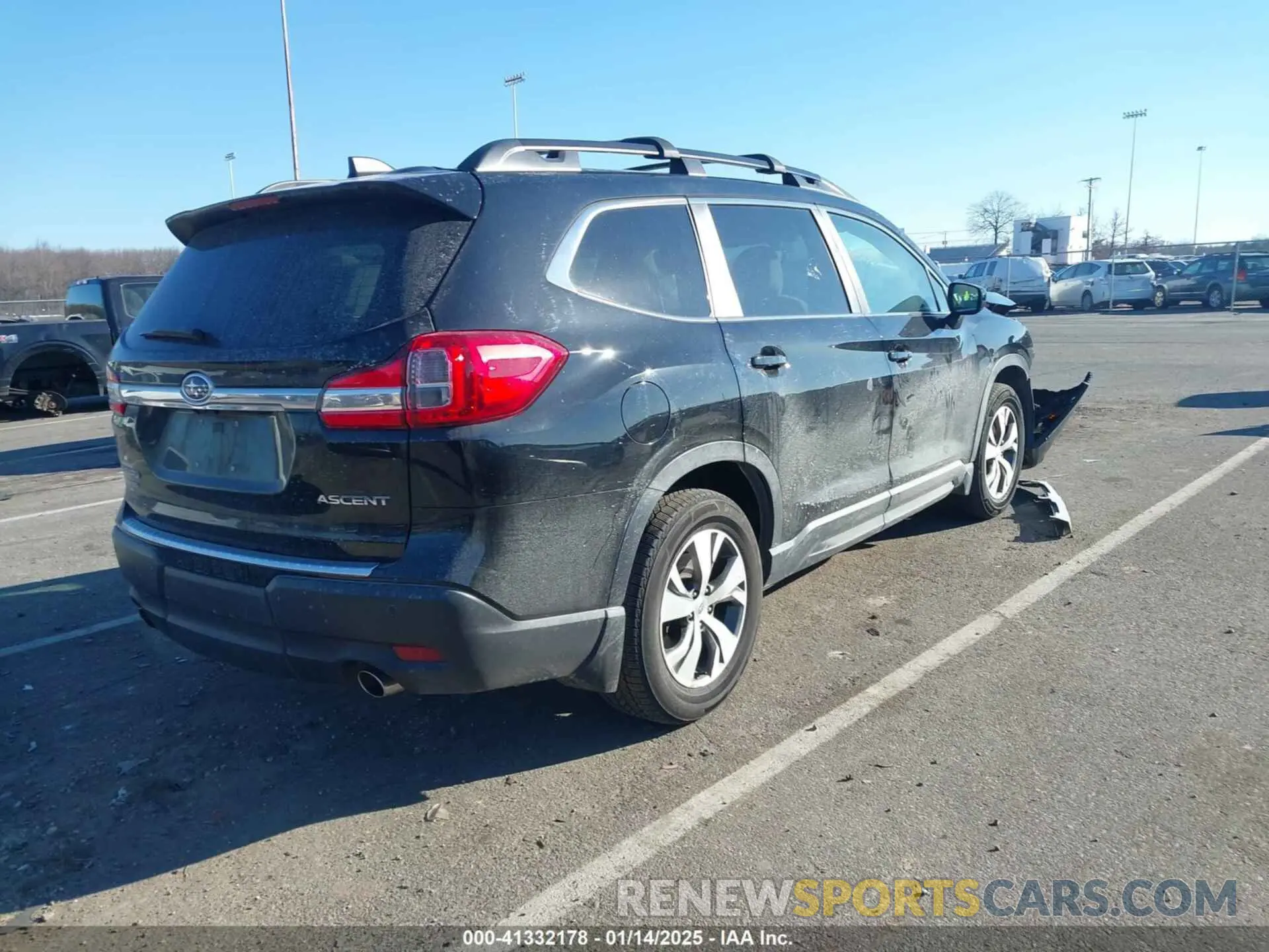 4 Photograph of a damaged car 4S4WMACD2L3445678 SUBARU ASCENT 2020