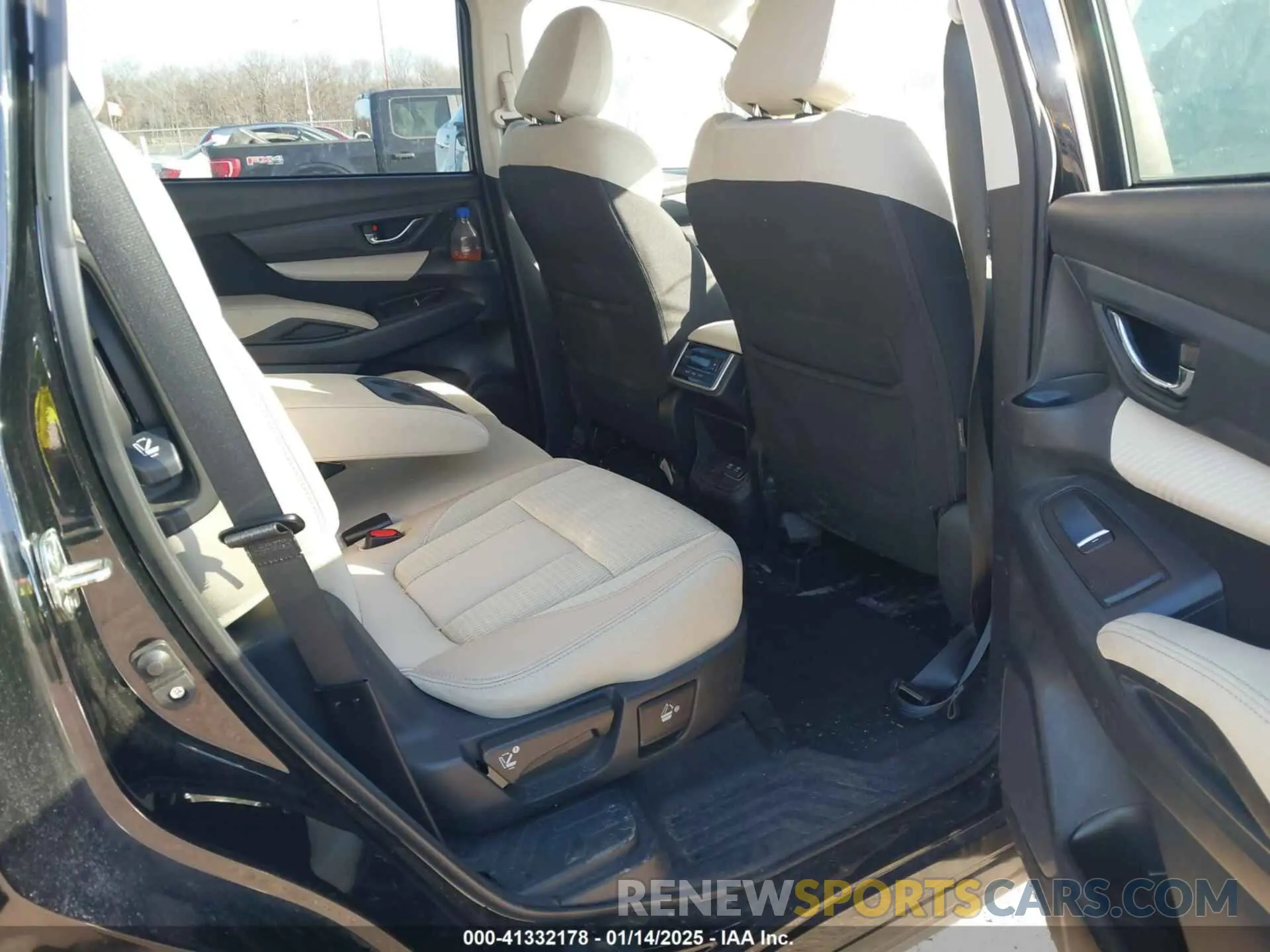 8 Photograph of a damaged car 4S4WMACD2L3445678 SUBARU ASCENT 2020
