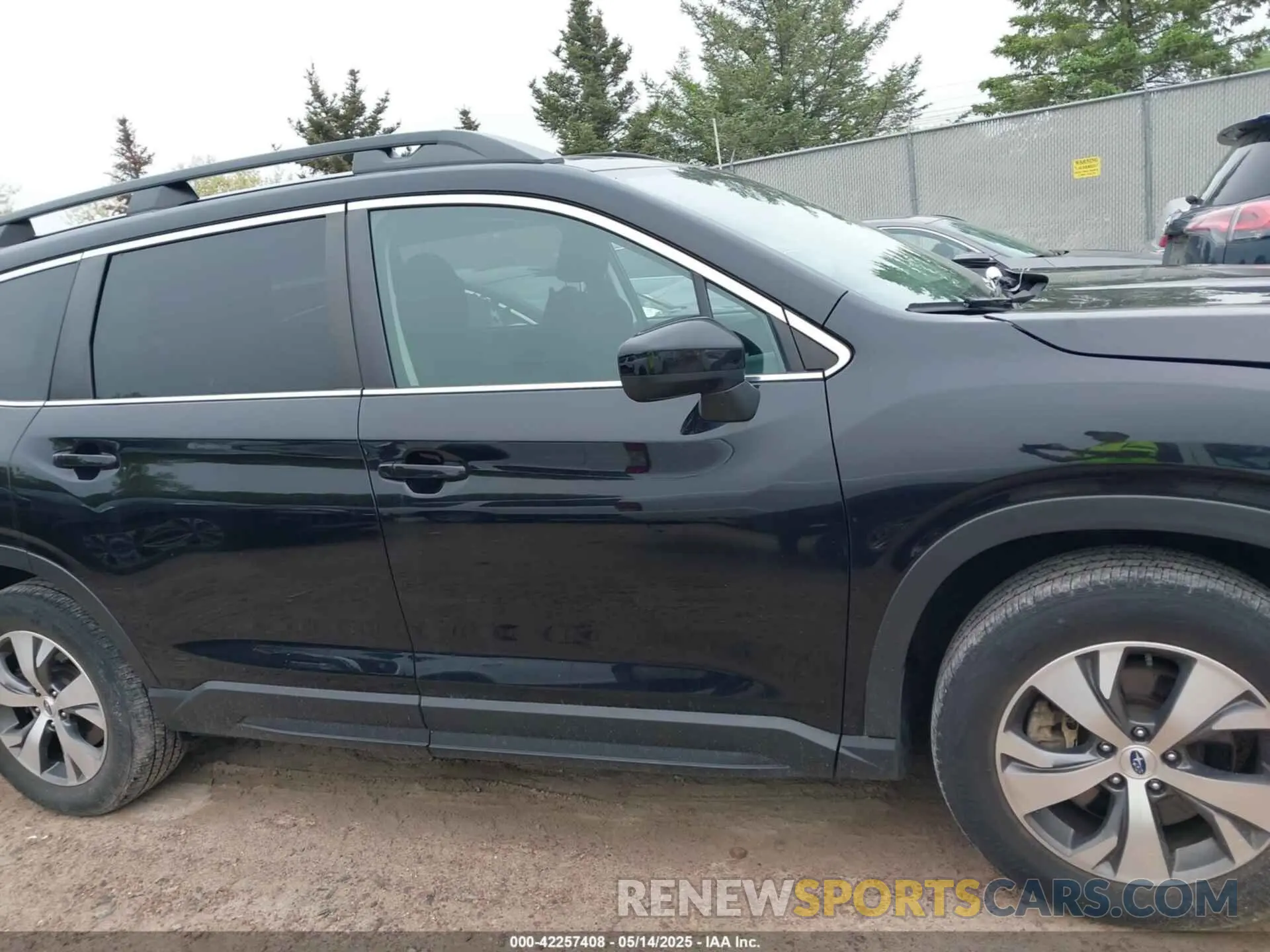 13 Photograph of a damaged car 4S4WMACD8L3435883 SUBARU ASCENT 2020