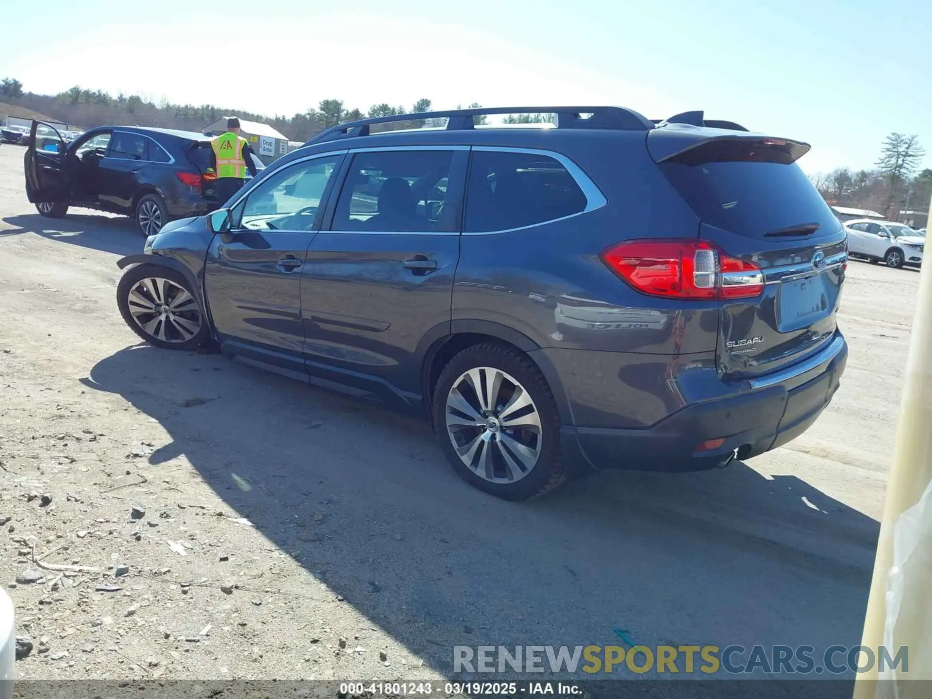 3 Photograph of a damaged car 4S4WMAEDXL3404390 SUBARU ASCENT 2020
