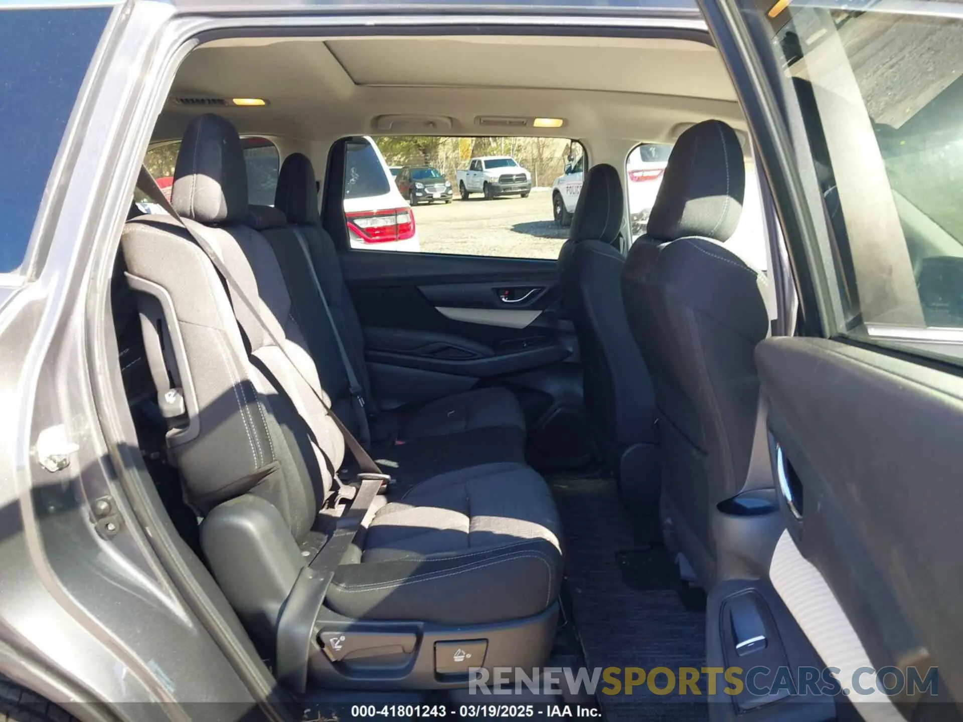 8 Photograph of a damaged car 4S4WMAEDXL3404390 SUBARU ASCENT 2020