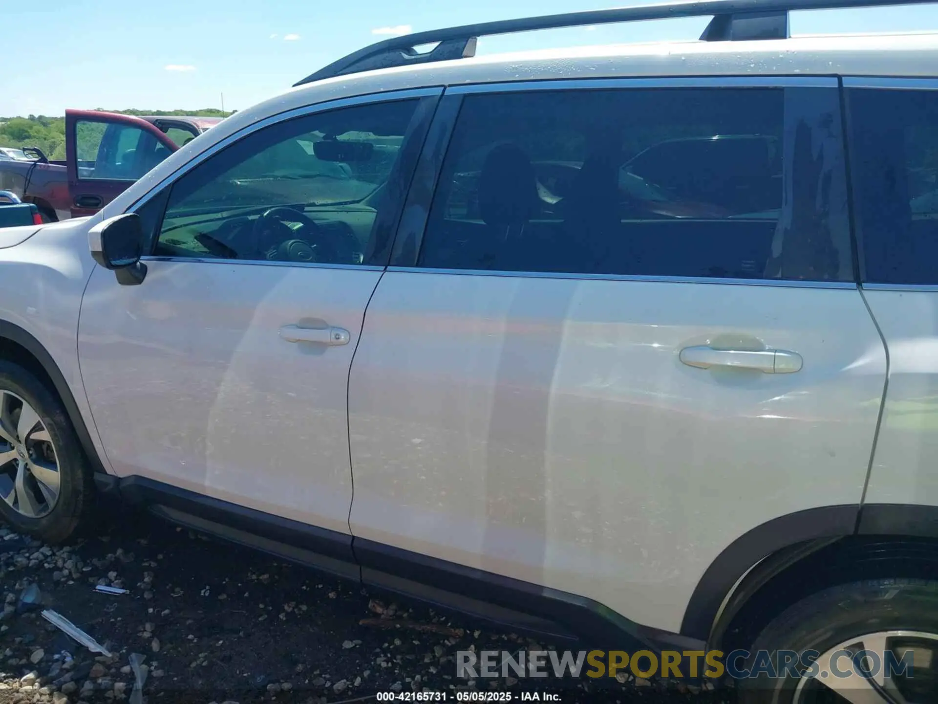 14 Photograph of a damaged car 4S4WMAFD3L3452019 SUBARU ASCENT 2020