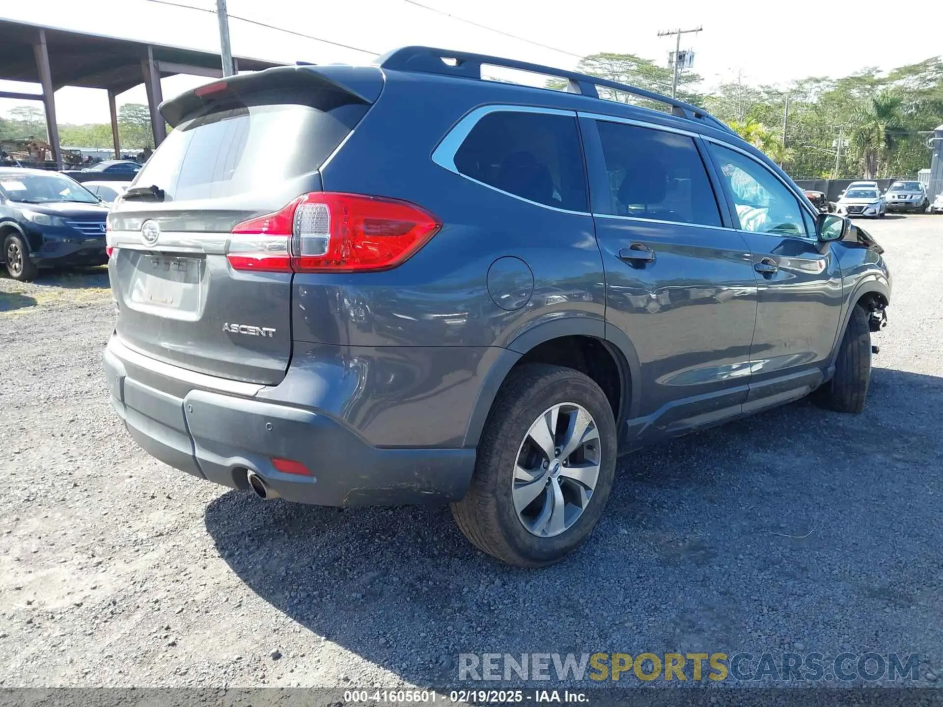 4 Photograph of a damaged car 4S4WMAFD3L3460377 SUBARU ASCENT 2020