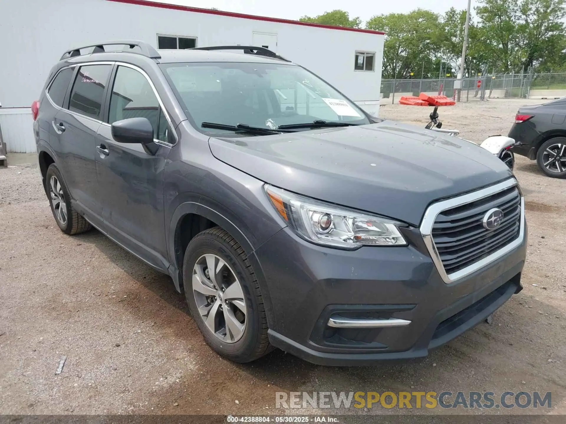 1 Photograph of a damaged car 4S4WMAFD5L3446769 SUBARU ASCENT 2020