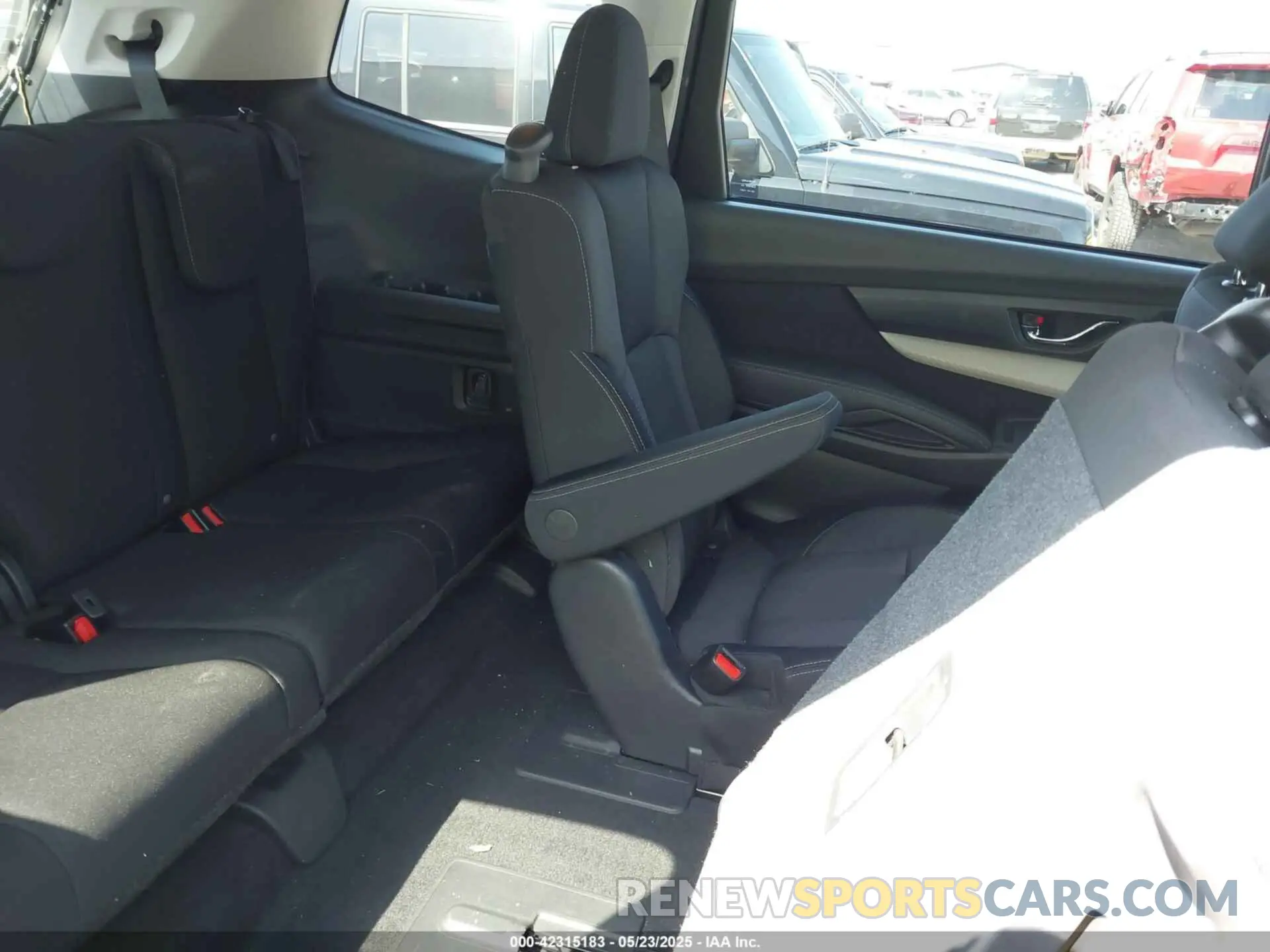 8 Photograph of a damaged car 4S4WMAFD9L3458293 SUBARU ASCENT 2020