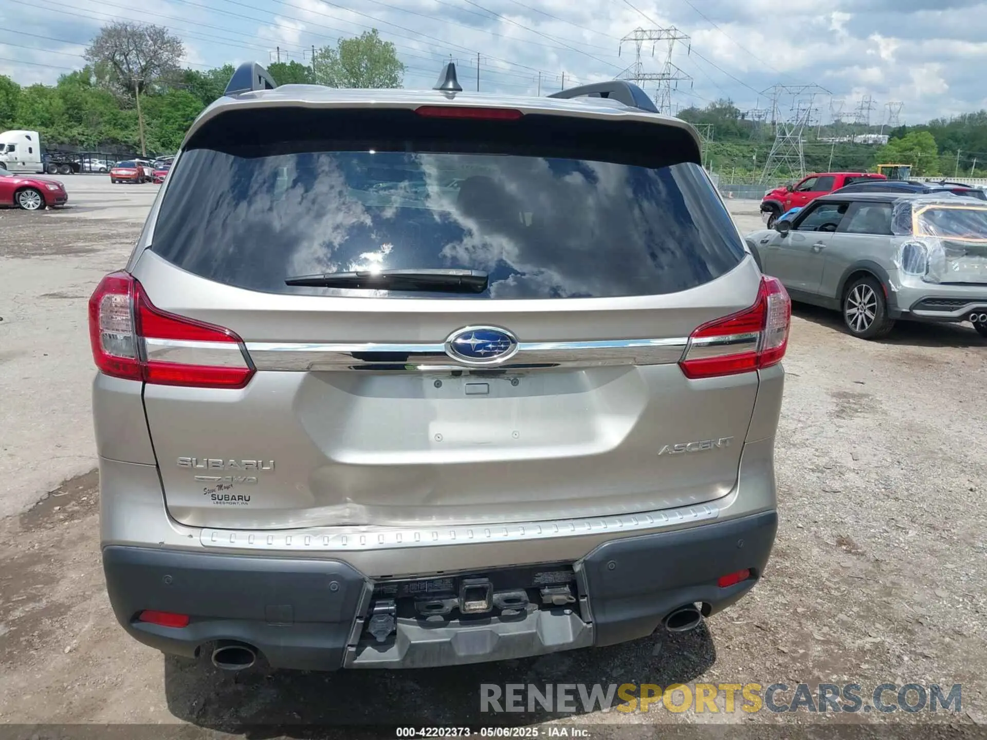 17 Photograph of a damaged car 4S4WMAFDXL3466046 SUBARU ASCENT 2020