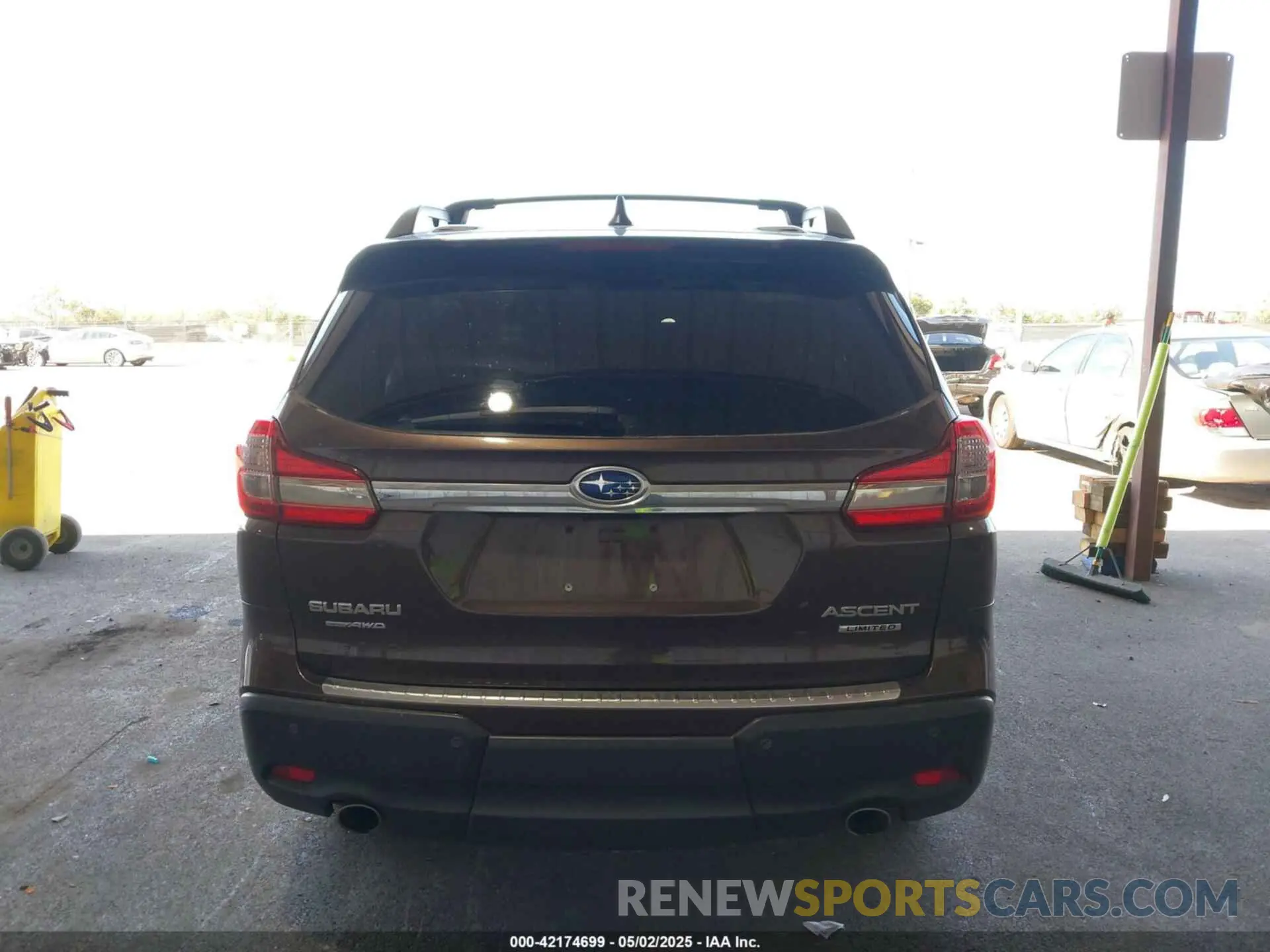 17 Photograph of a damaged car 4S4WMAJD3L3407914 SUBARU ASCENT 2020