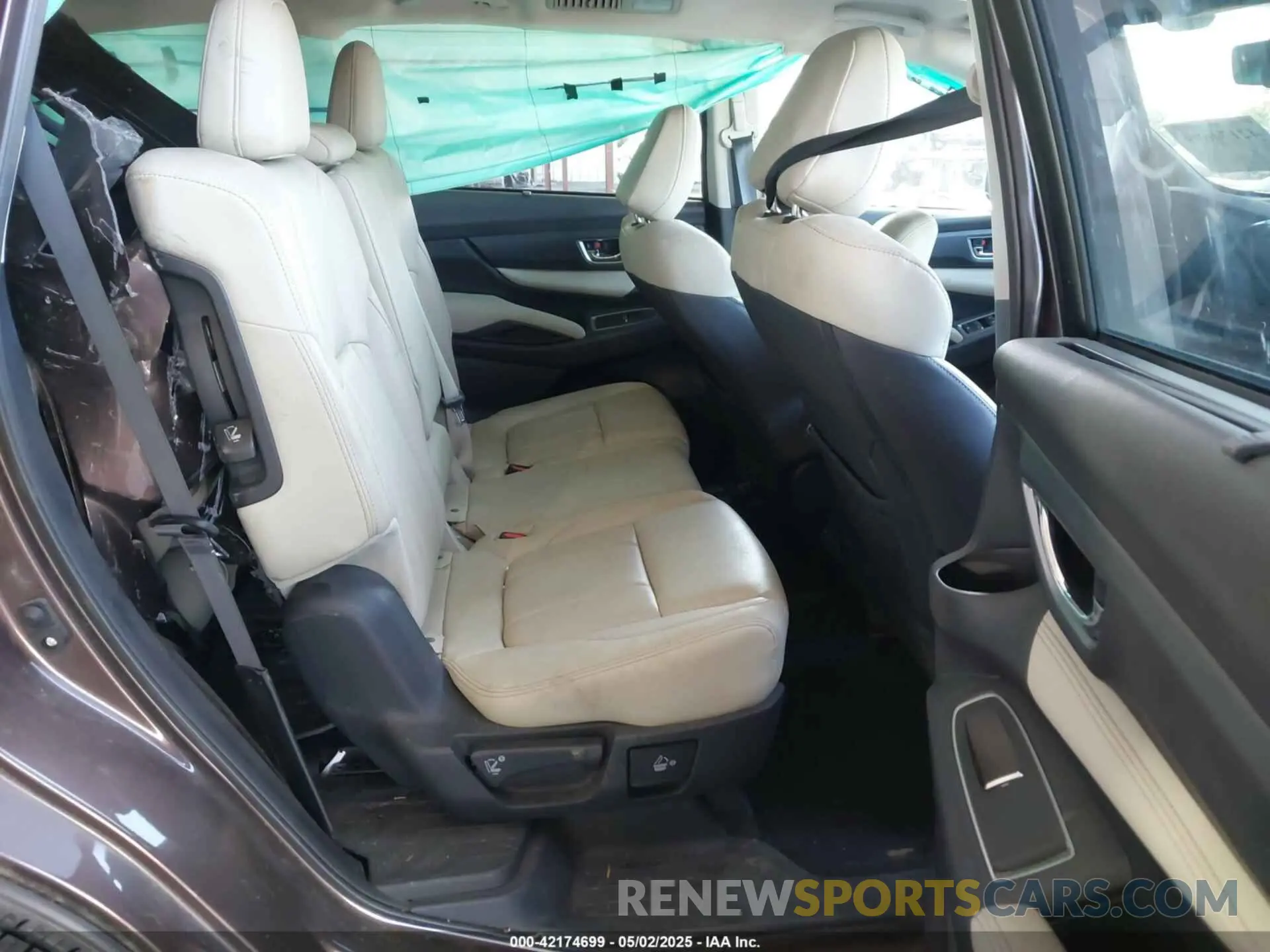 8 Photograph of a damaged car 4S4WMAJD3L3407914 SUBARU ASCENT 2020