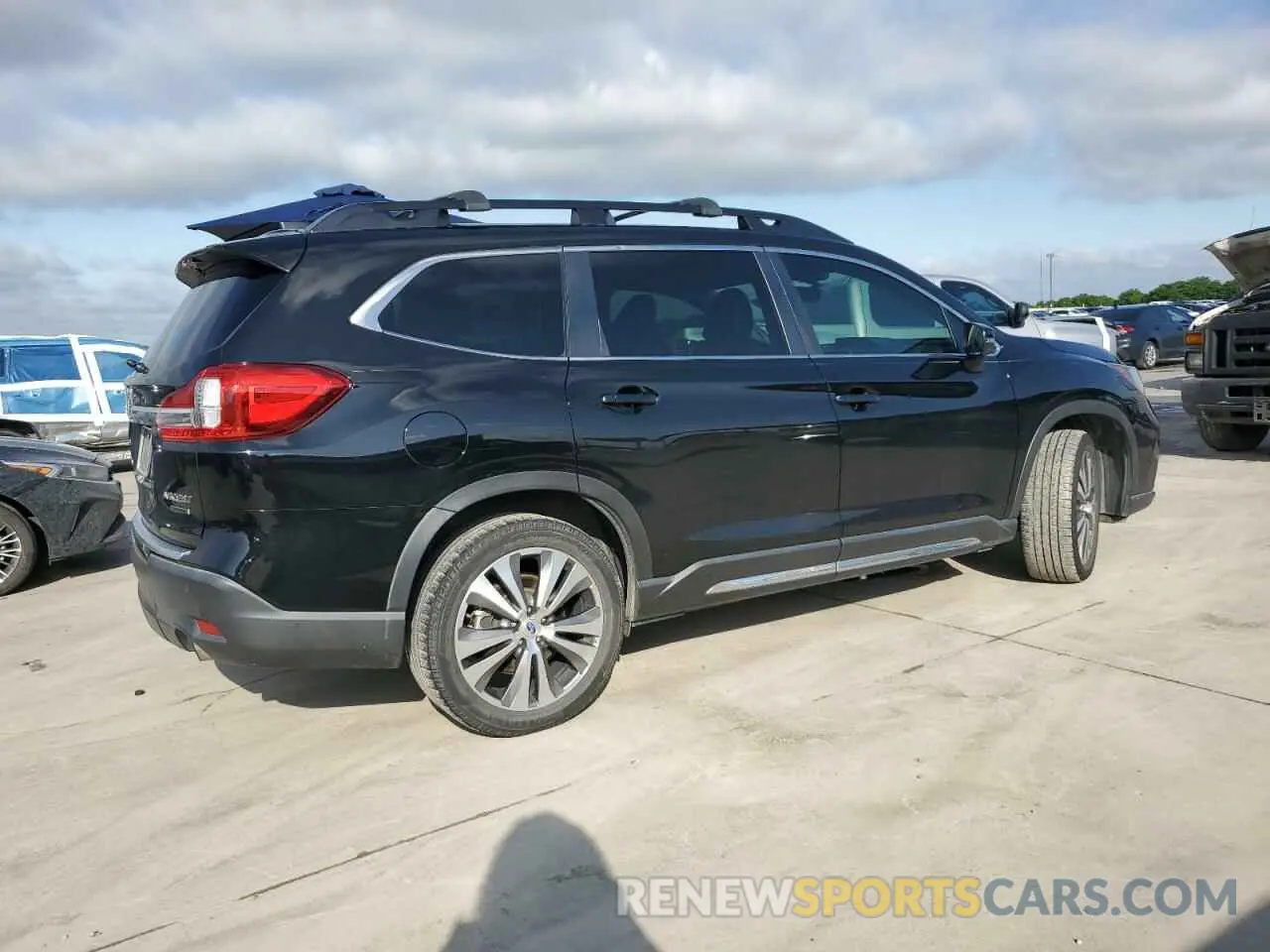 3 Photograph of a damaged car 4S4WMAJD7L3402800 SUBARU ASCENT 2020