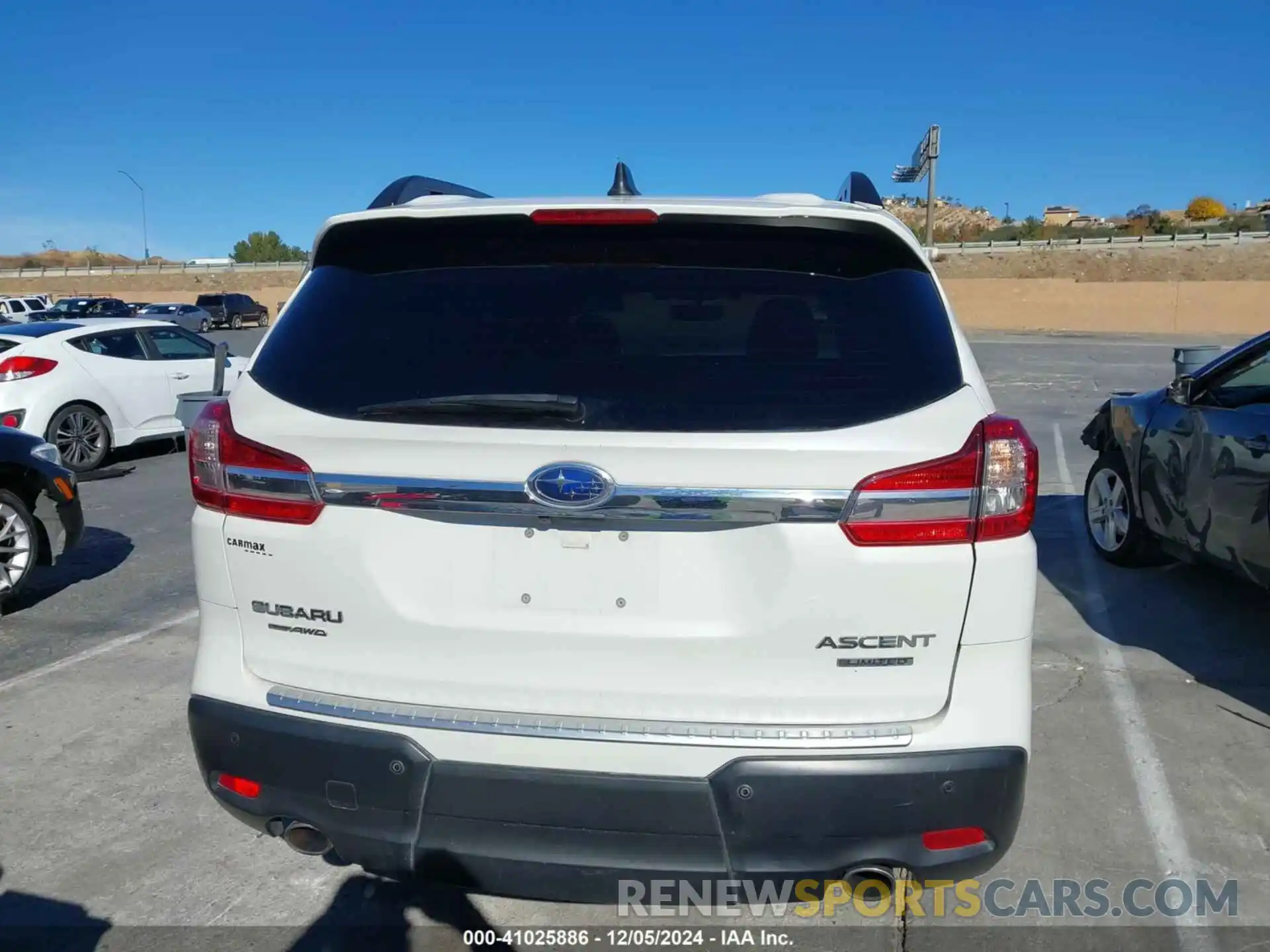 16 Photograph of a damaged car 4S4WMAJD8L3474671 SUBARU ASCENT 2020