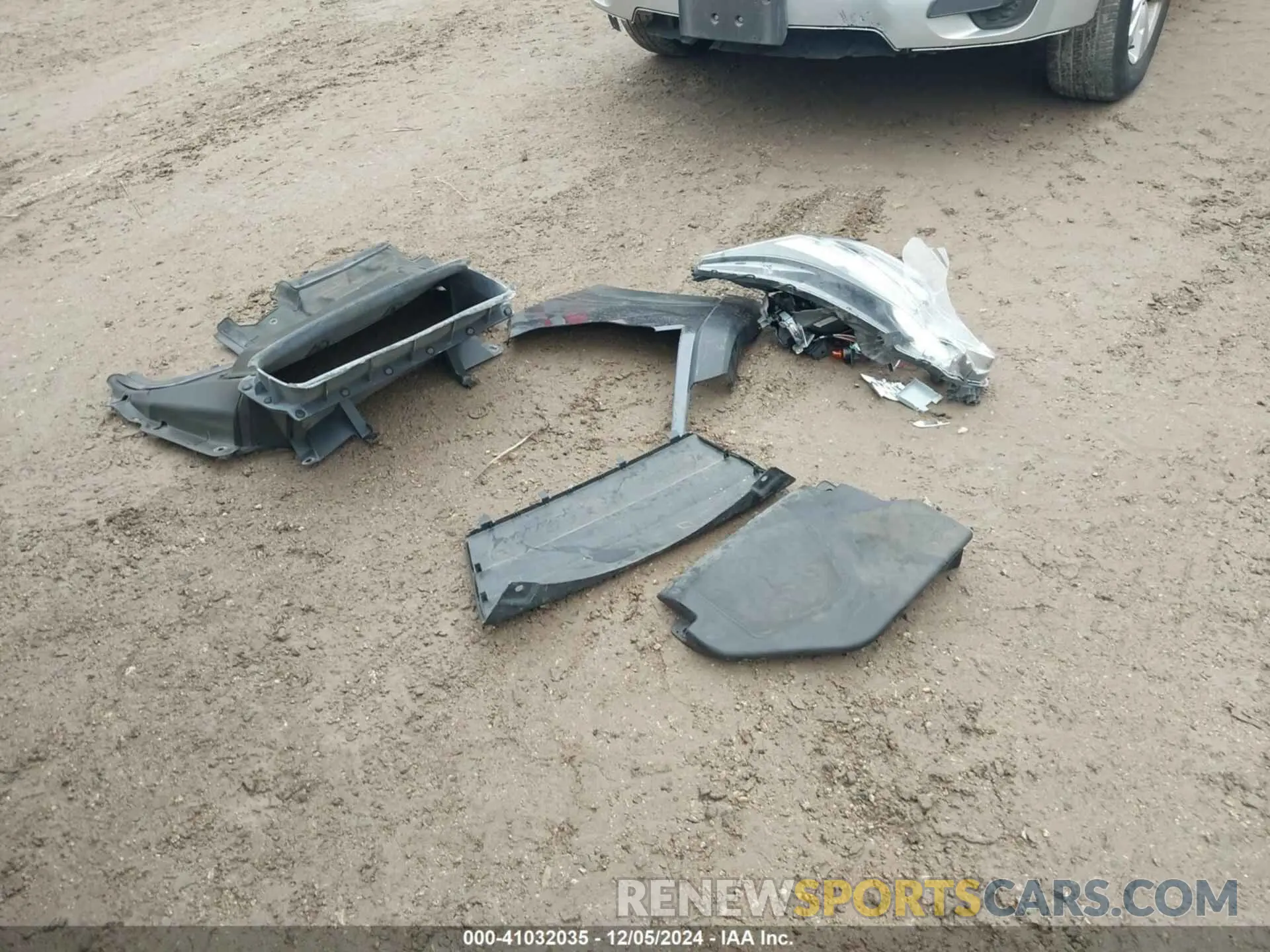 12 Photograph of a damaged car 4S4WMAJDXL3400037 SUBARU ASCENT 2020