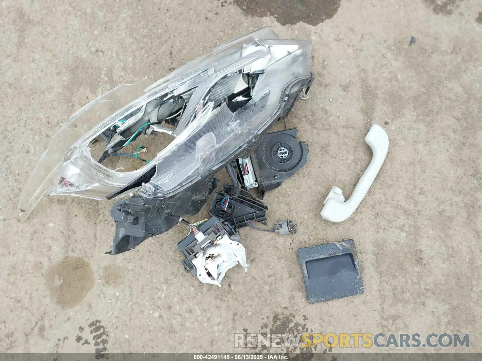 12 Photograph of a damaged car 4S4WMAPD3L3453122 SUBARU ASCENT 2020