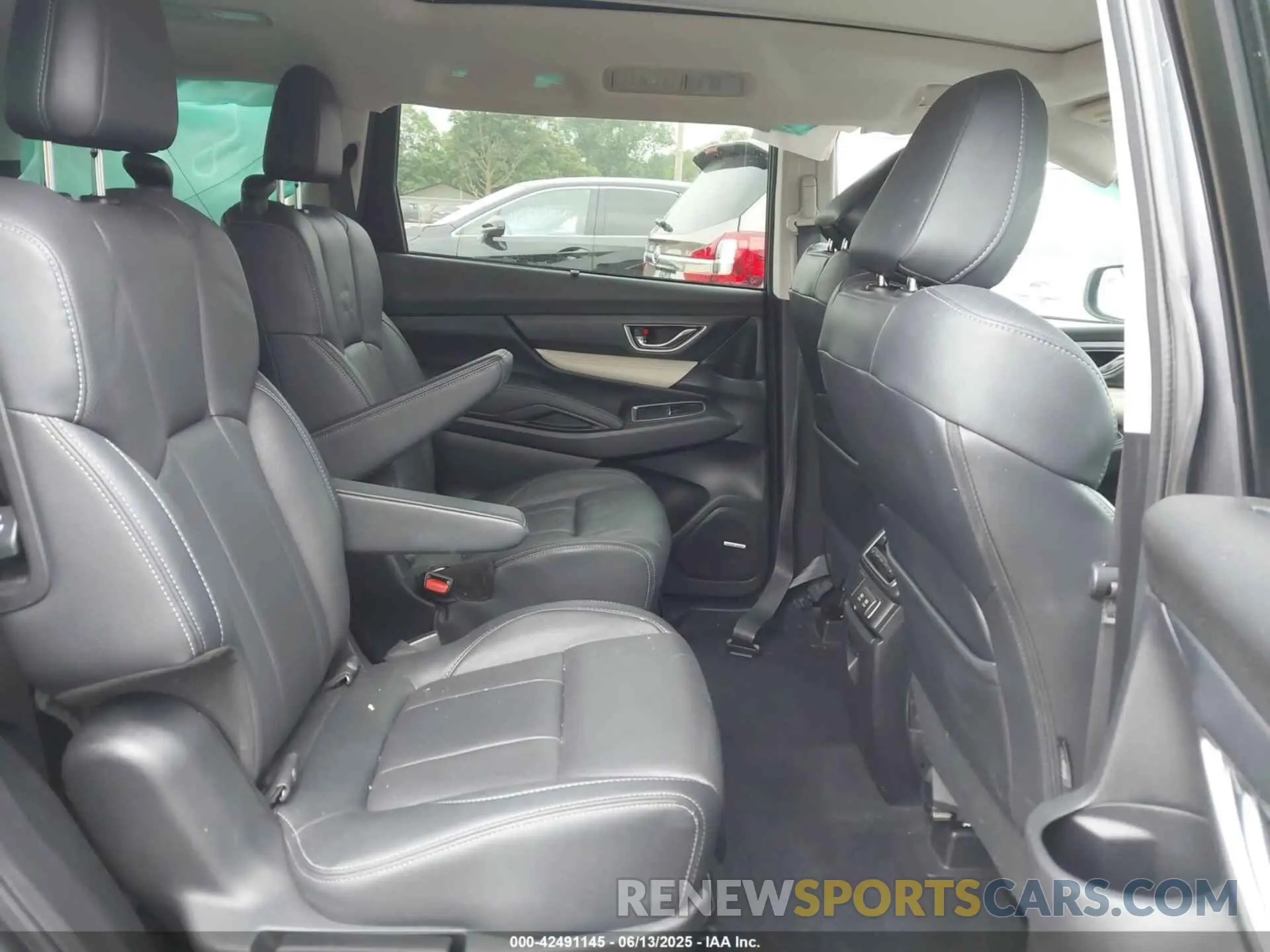8 Photograph of a damaged car 4S4WMAPD3L3453122 SUBARU ASCENT 2020