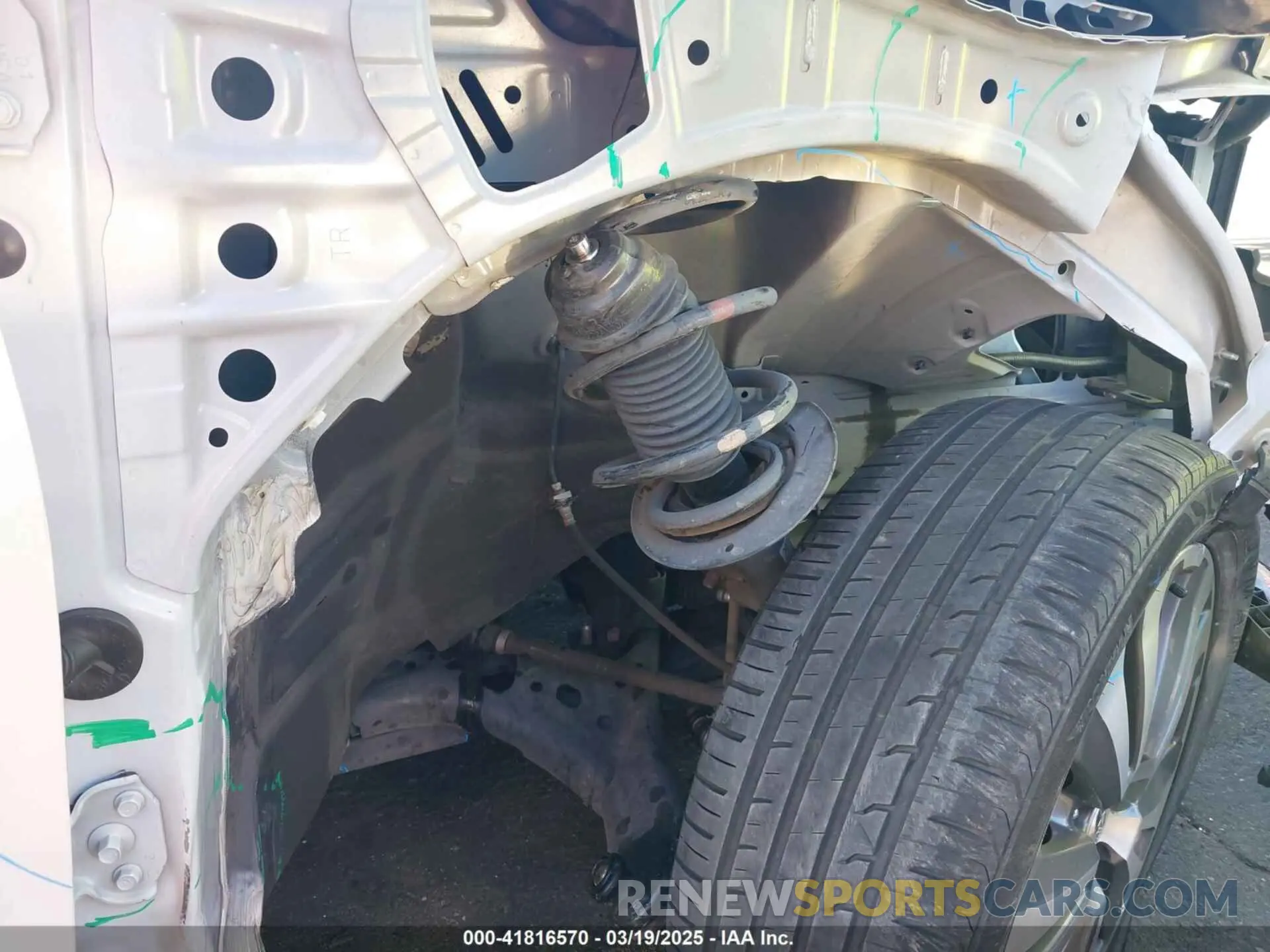 18 Photograph of a damaged car 4S4WMAPD4L3451136 SUBARU ASCENT 2020