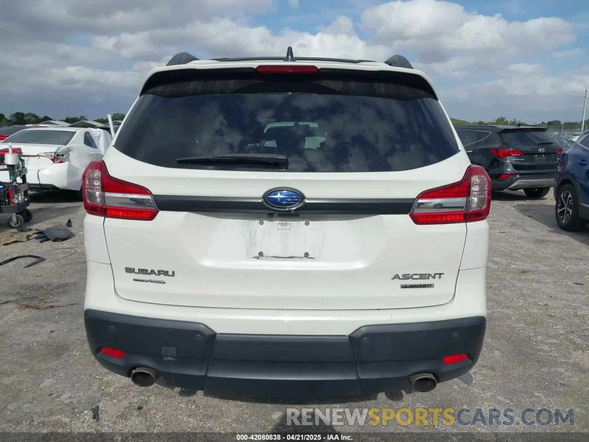 17 Photograph of a damaged car 4S4WMAPD7L3476953 SUBARU ASCENT 2020