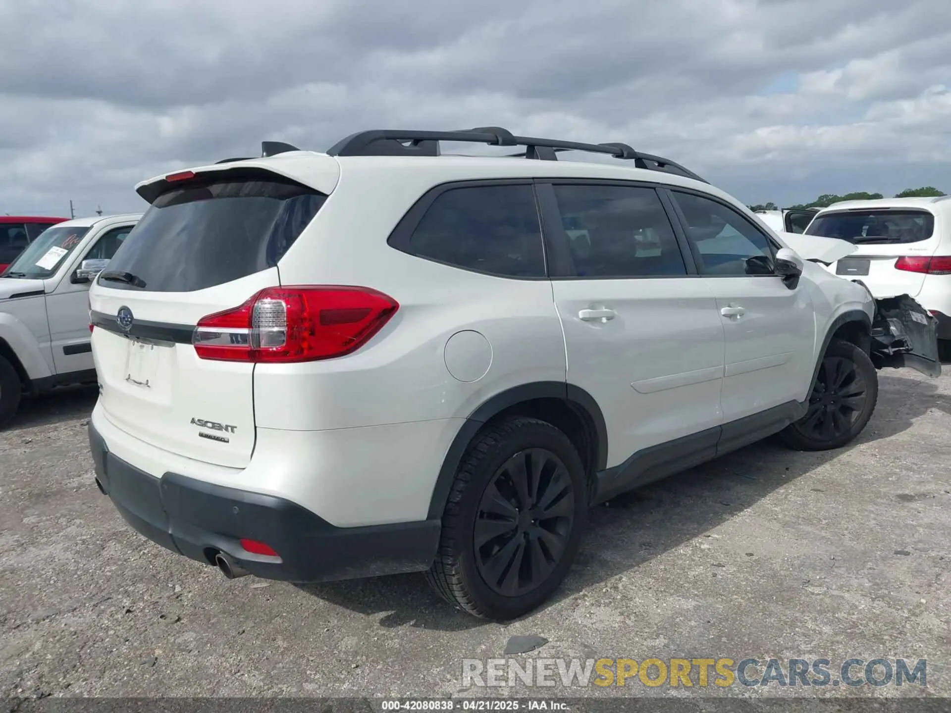 4 Photograph of a damaged car 4S4WMAPD7L3476953 SUBARU ASCENT 2020
