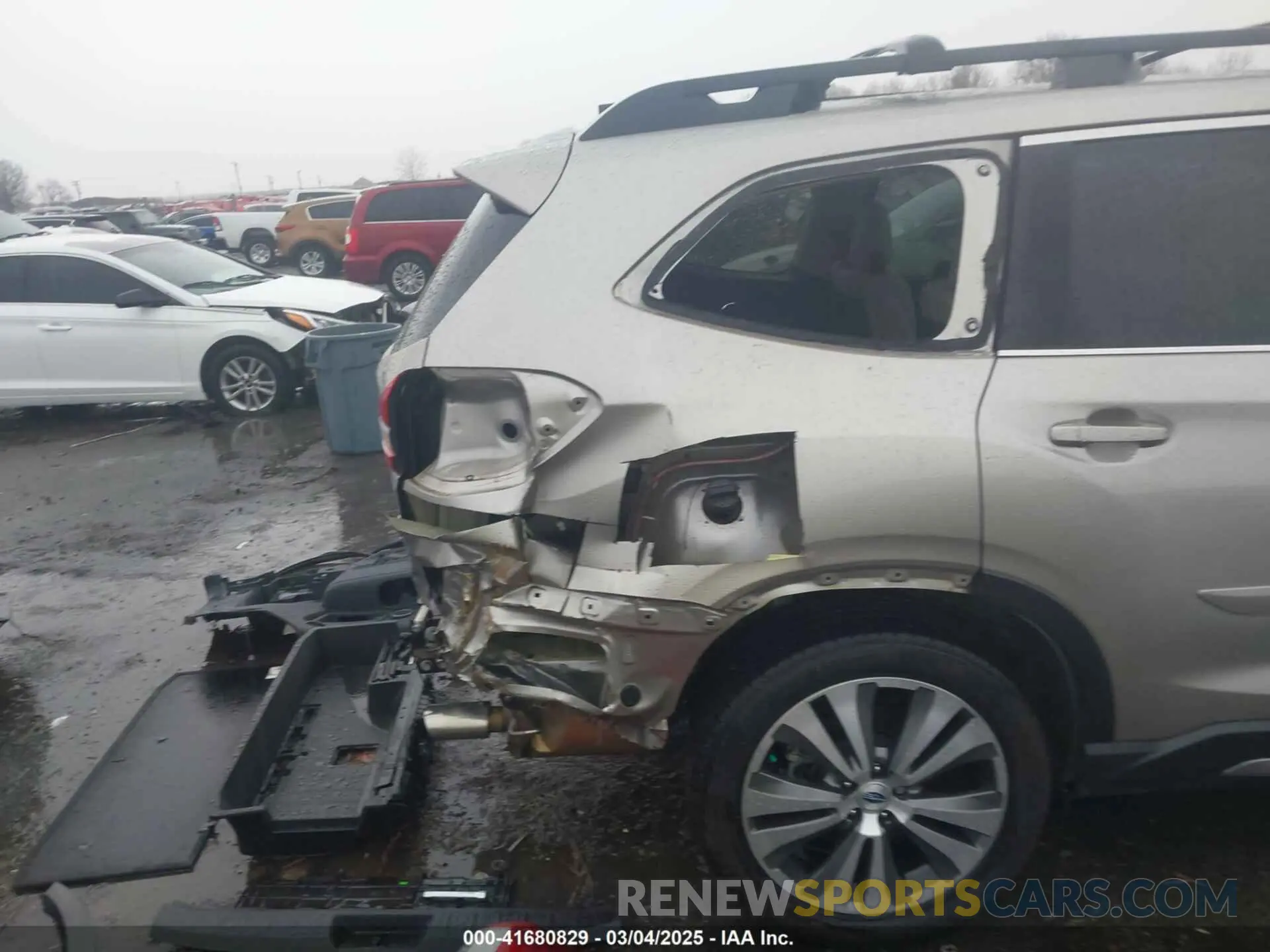 18 Photograph of a damaged car 4S4WMAPDXL3439590 SUBARU ASCENT 2020