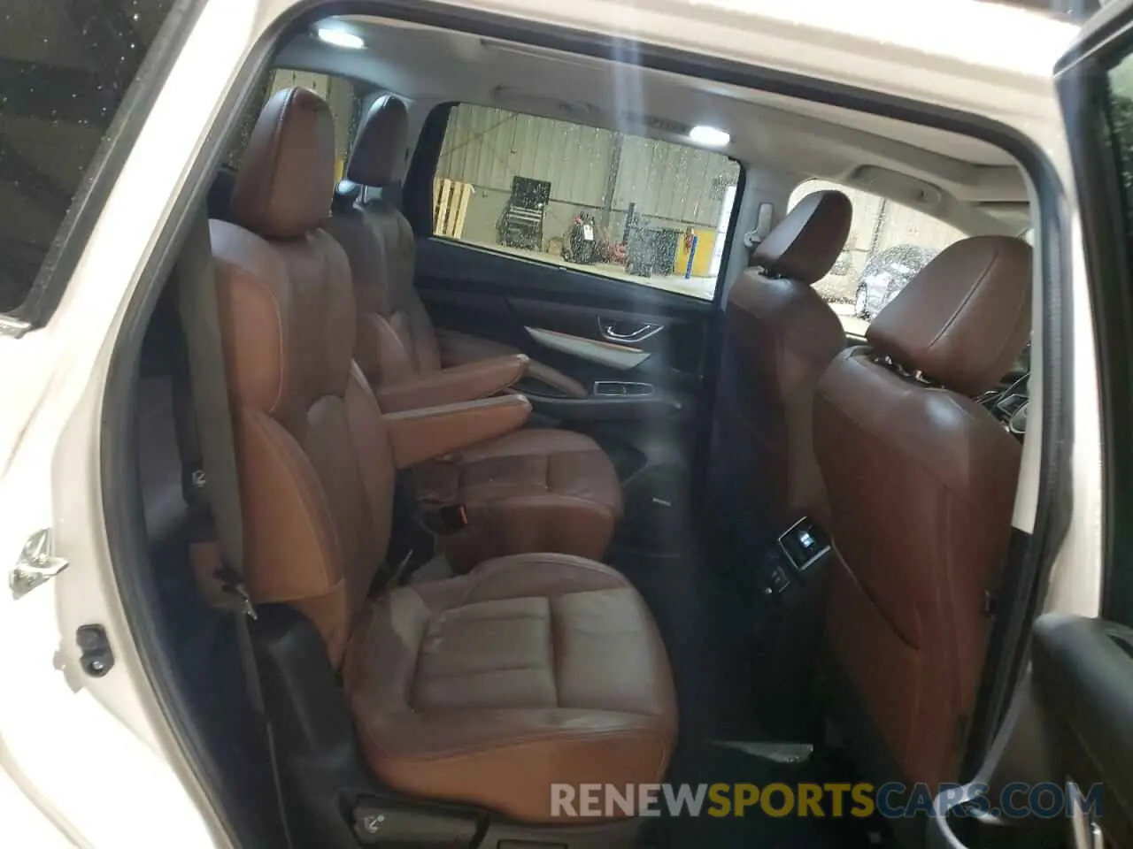11 Photograph of a damaged car 4S4WMARD2L3467008 SUBARU ASCENT 2020