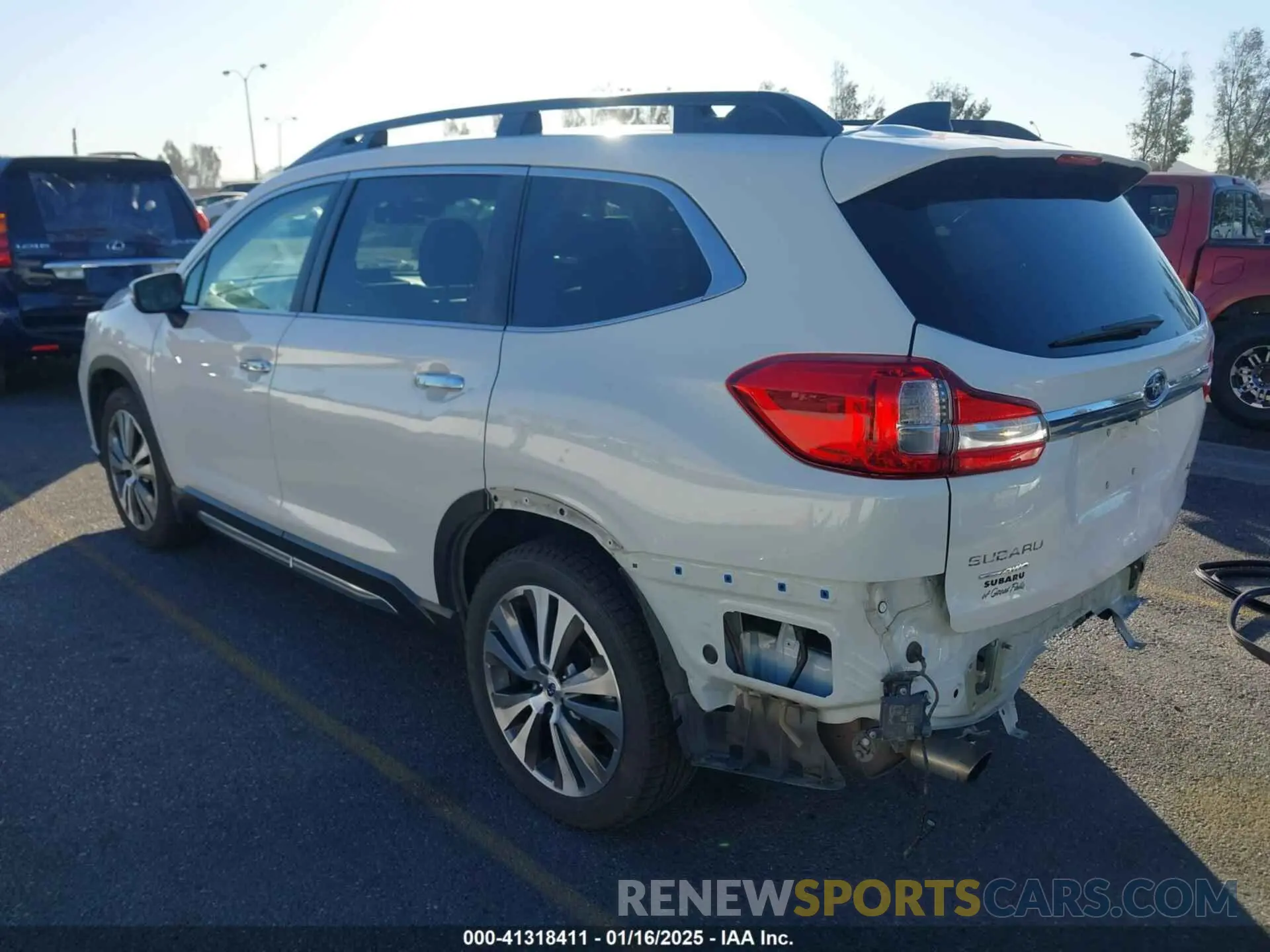 3 Photograph of a damaged car 4S4WMARD3L3465347 SUBARU ASCENT 2020
