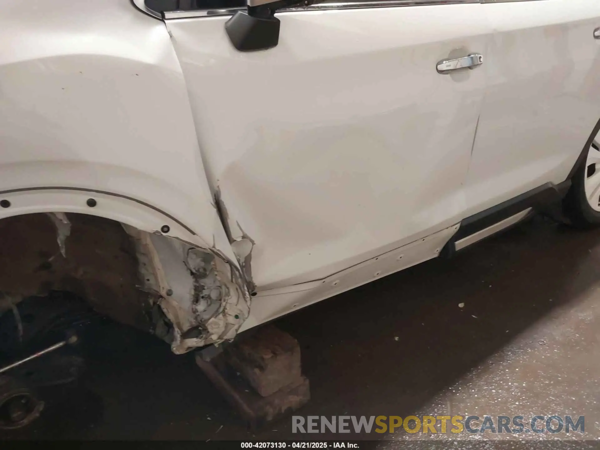 18 Photograph of a damaged car 4S4WMARD5L3431894 SUBARU ASCENT 2020