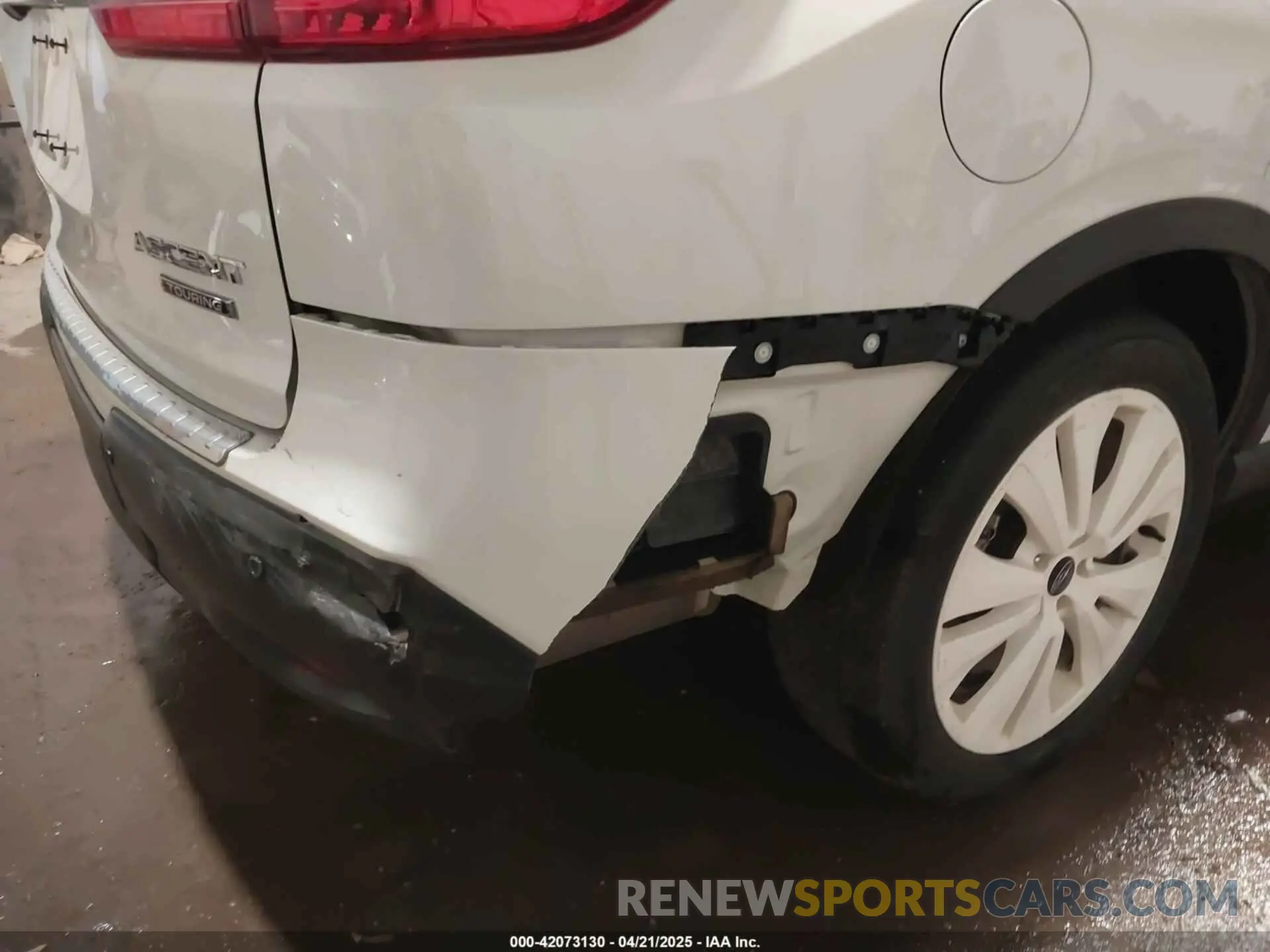 19 Photograph of a damaged car 4S4WMARD5L3431894 SUBARU ASCENT 2020