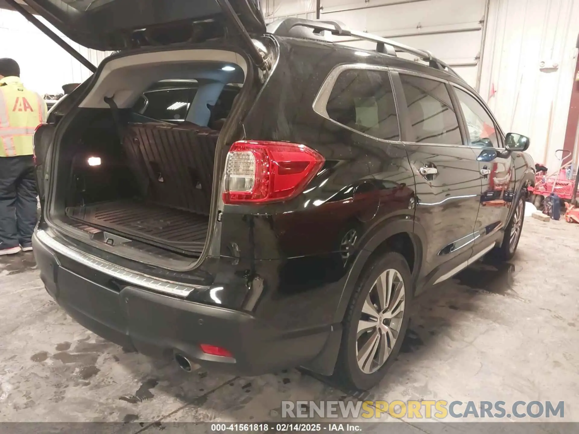 4 Photograph of a damaged car 4S4WMARD5L3444676 SUBARU ASCENT 2020