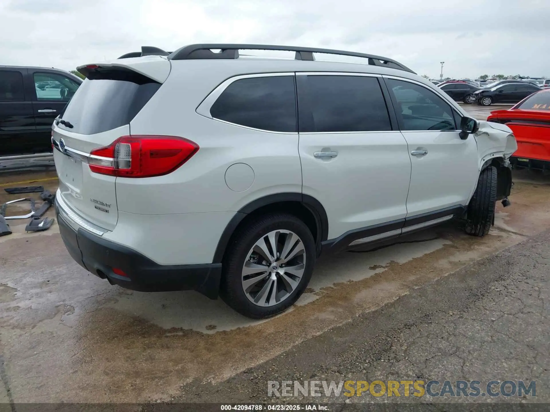 4 Photograph of a damaged car 4S4WMARD9L3423250 SUBARU ASCENT 2020