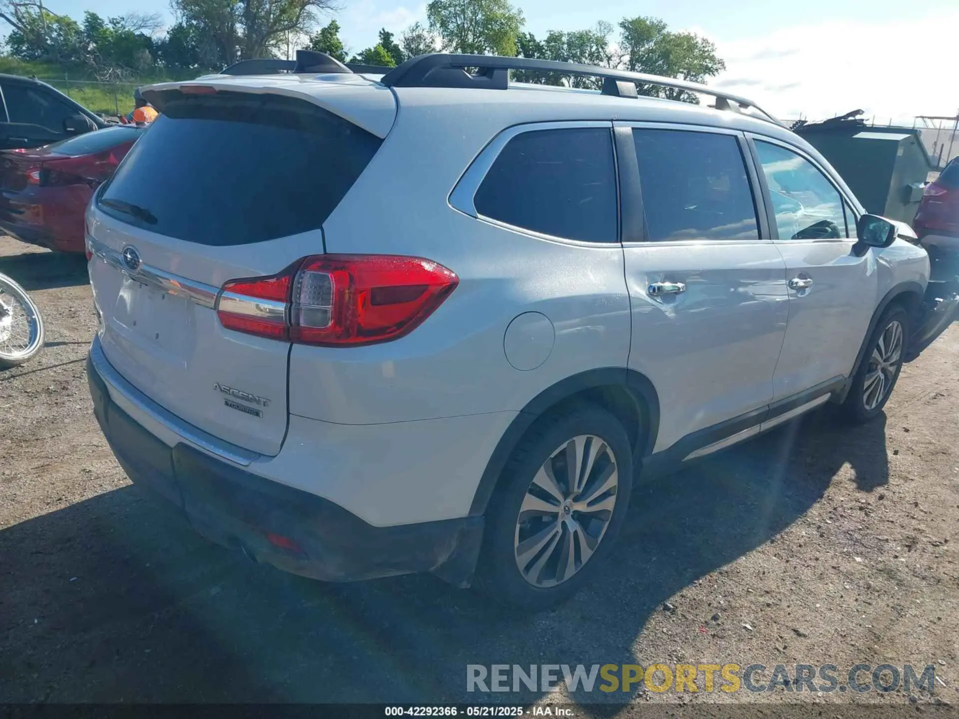 4 Photograph of a damaged car 4S4WMARD9L3468656 SUBARU ASCENT 2020