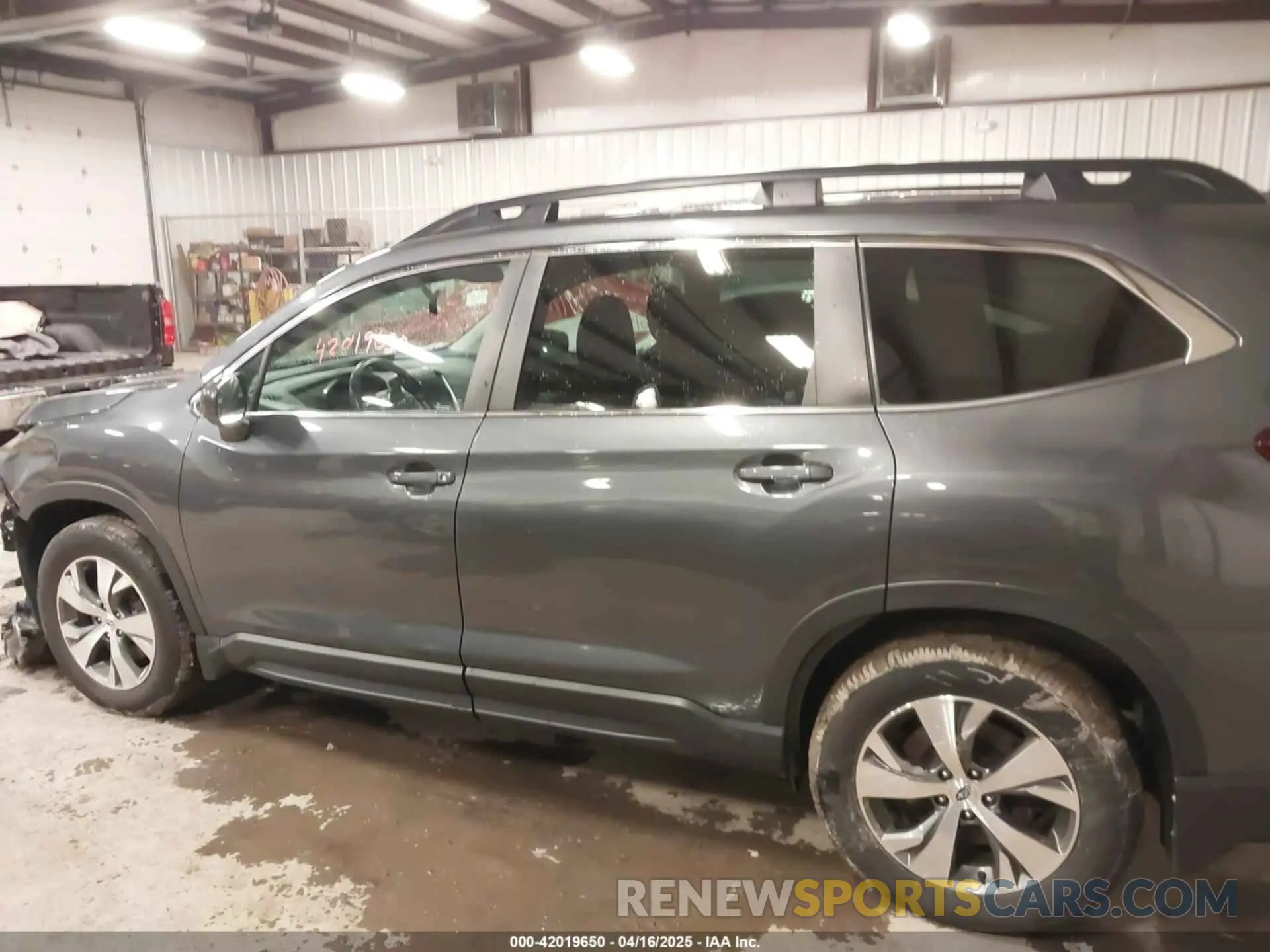 14 Photograph of a damaged car 4S4WMACD0M3424202 SUBARU ASCENT 2021