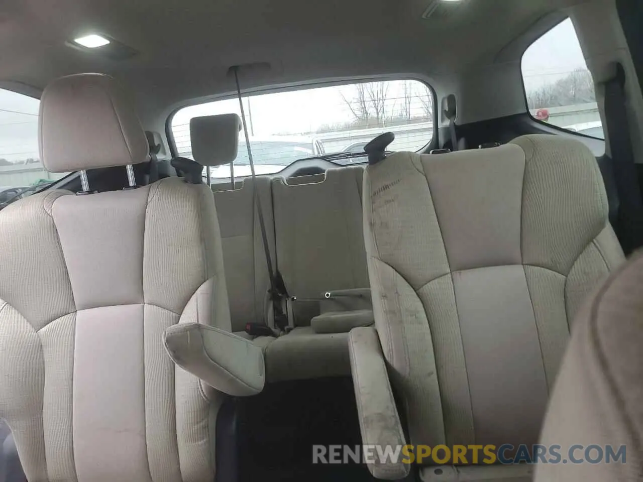 10 Photograph of a damaged car 4S4WMAFD1M3405105 SUBARU ASCENT 2021