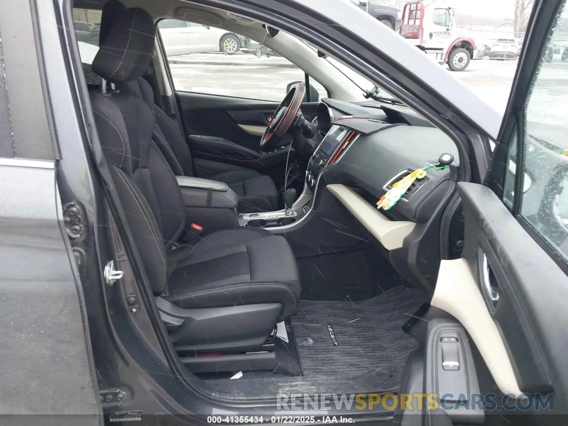 5 Photograph of a damaged car 4S4WMAFD3M3429714 SUBARU ASCENT 2021
