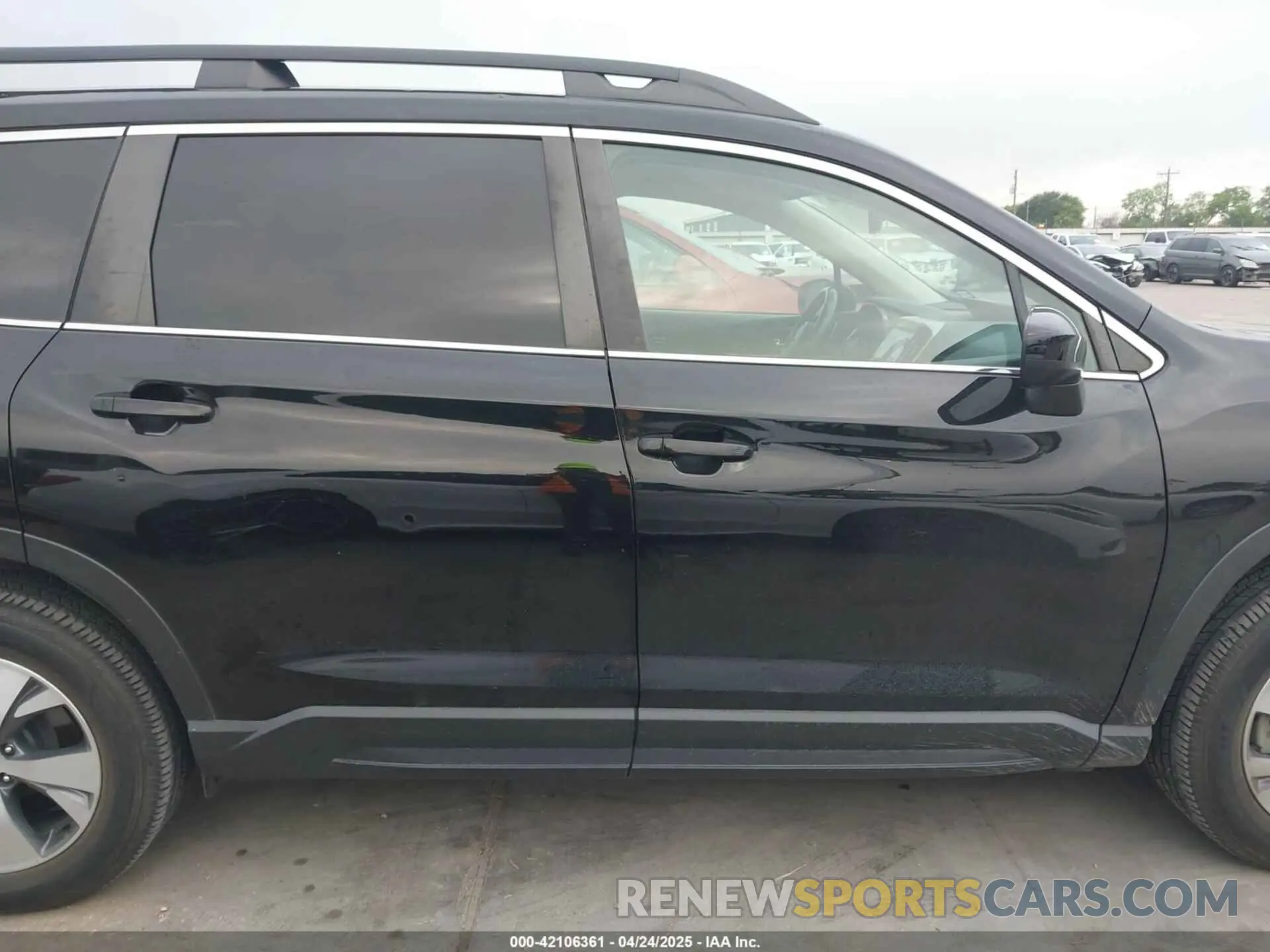 13 Photograph of a damaged car 4S4WMAFD8M3433564 SUBARU ASCENT 2021