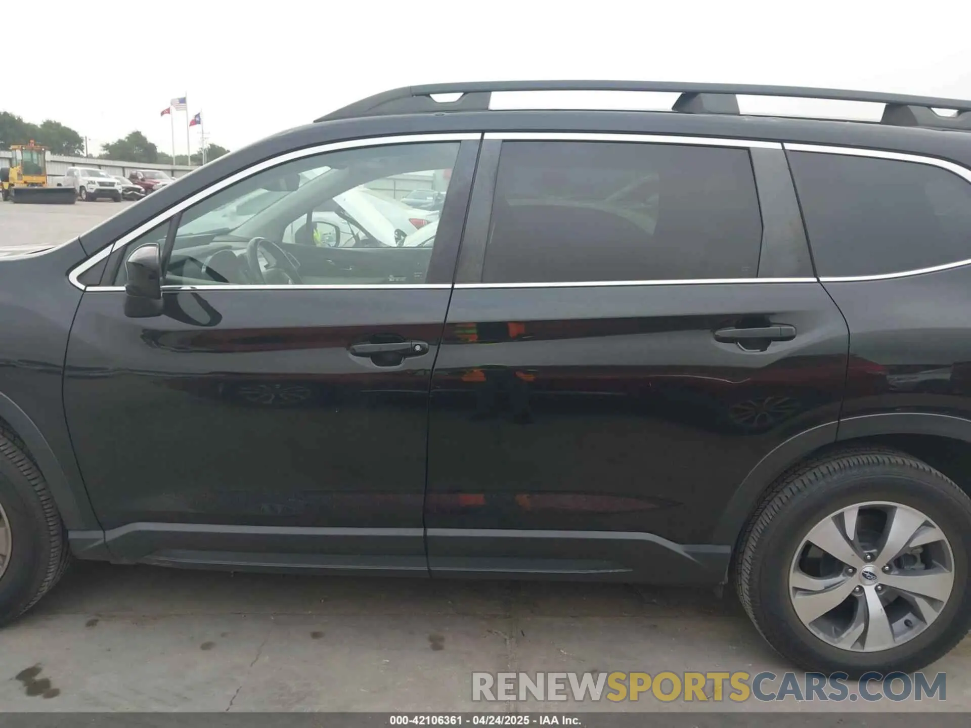 14 Photograph of a damaged car 4S4WMAFD8M3433564 SUBARU ASCENT 2021