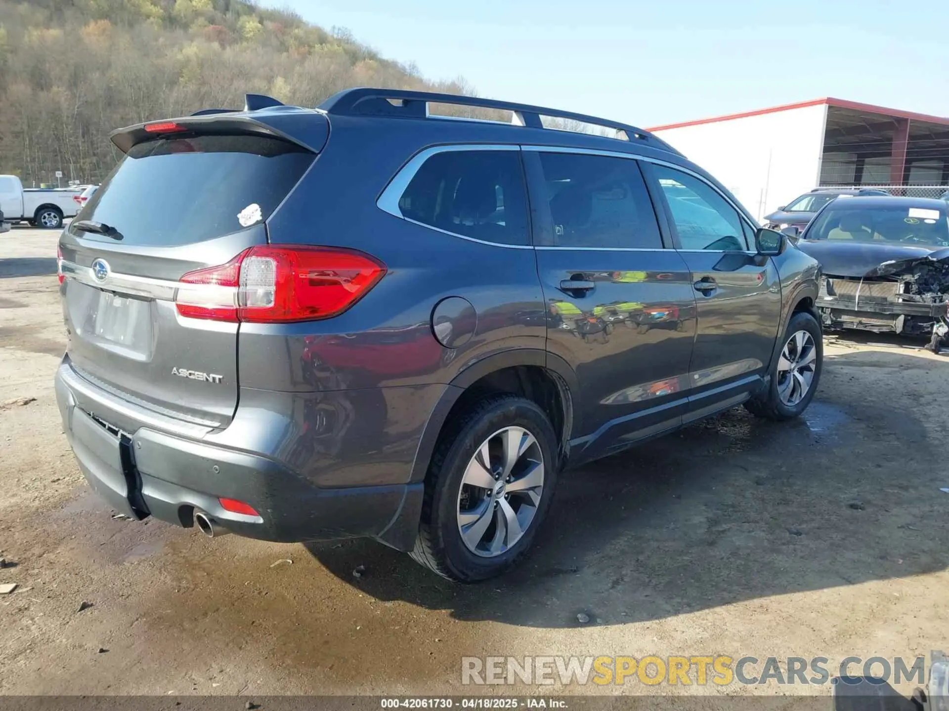4 Photograph of a damaged car 4S4WMAFDXM3406737 SUBARU ASCENT 2021