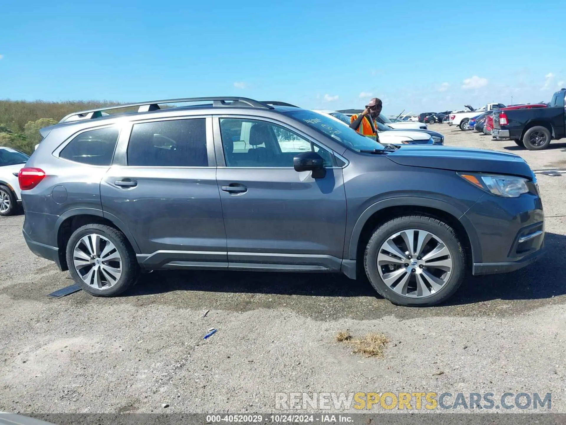13 Photograph of a damaged car 4S4WMAHD0M3454387 SUBARU ASCENT 2021
