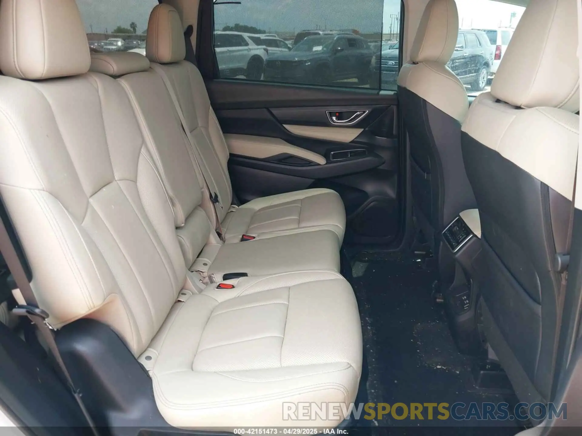 8 Photograph of a damaged car 4S4WMAJD4M3456637 SUBARU ASCENT 2021