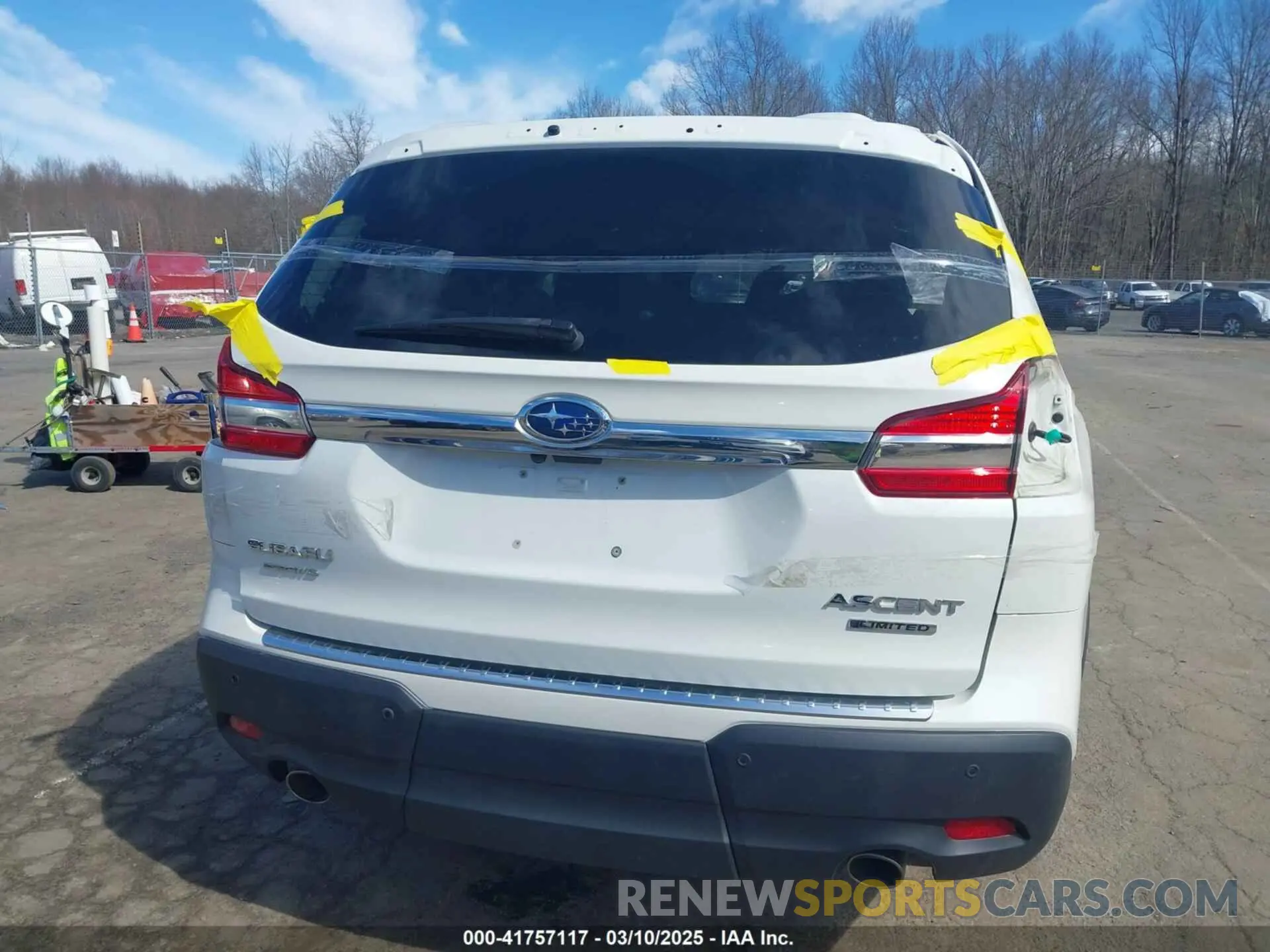 17 Photograph of a damaged car 4S4WMALD1M3403987 SUBARU ASCENT 2021