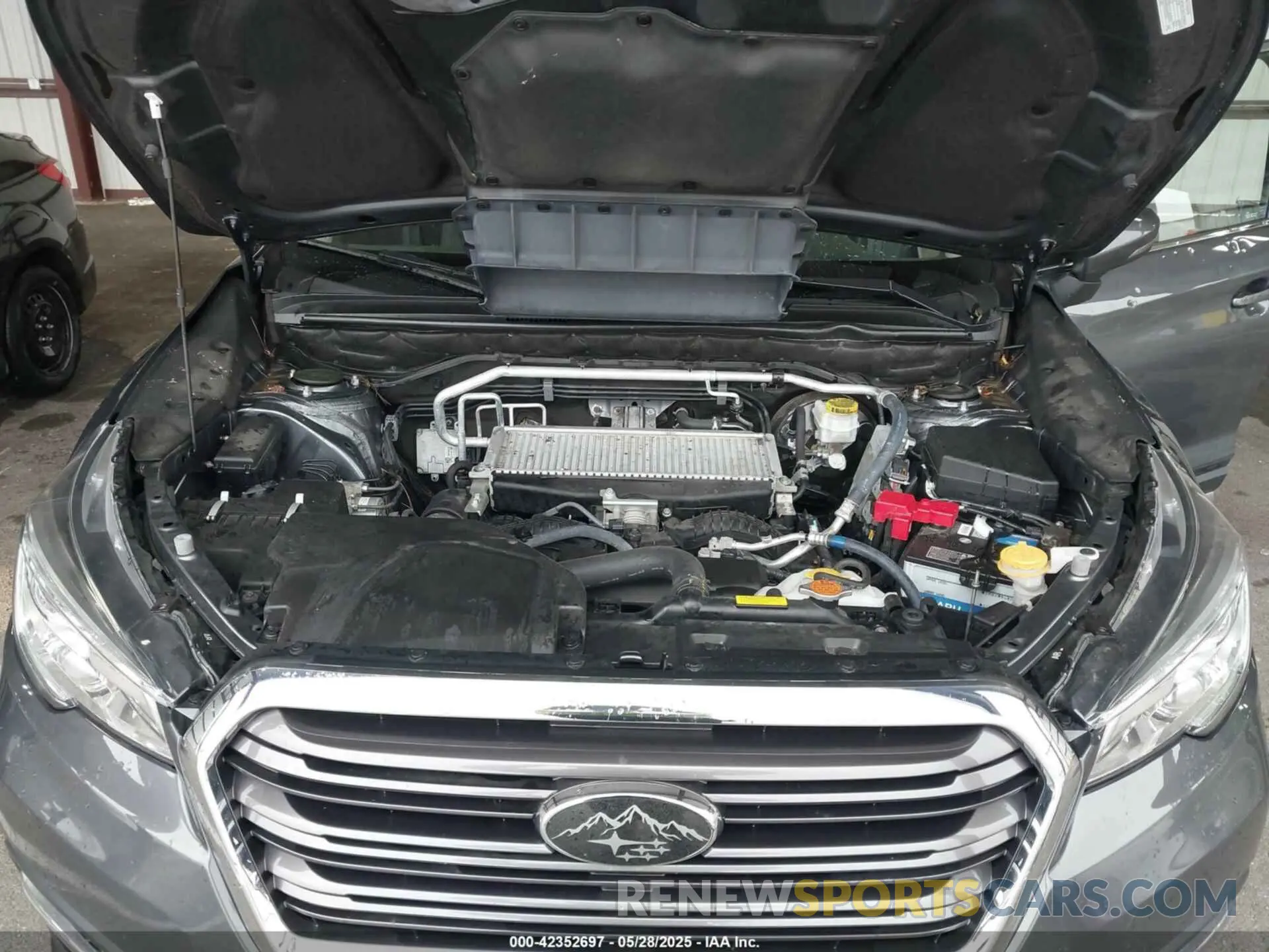 10 Photograph of a damaged car 4S4WMALD5M3405385 SUBARU ASCENT 2021
