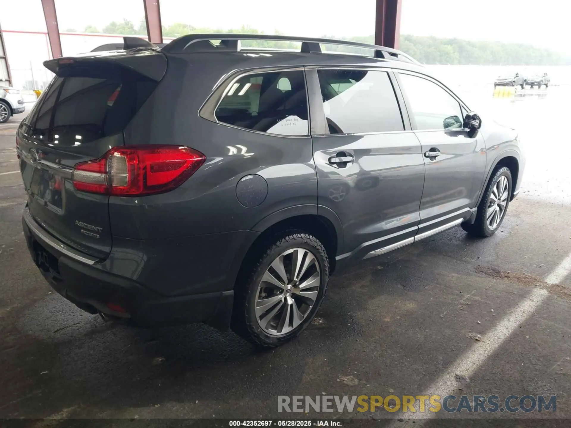 4 Photograph of a damaged car 4S4WMALD5M3405385 SUBARU ASCENT 2021