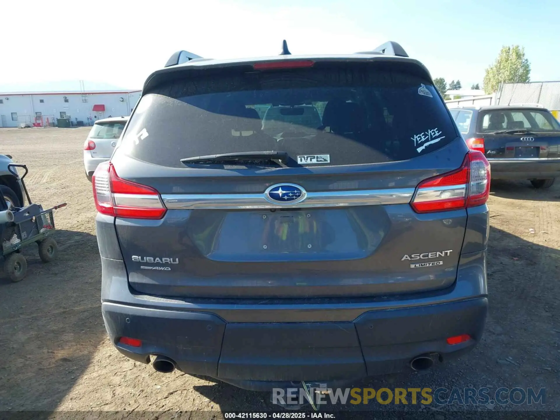 17 Photograph of a damaged car 4S4WMAMD0M3427518 SUBARU ASCENT 2021